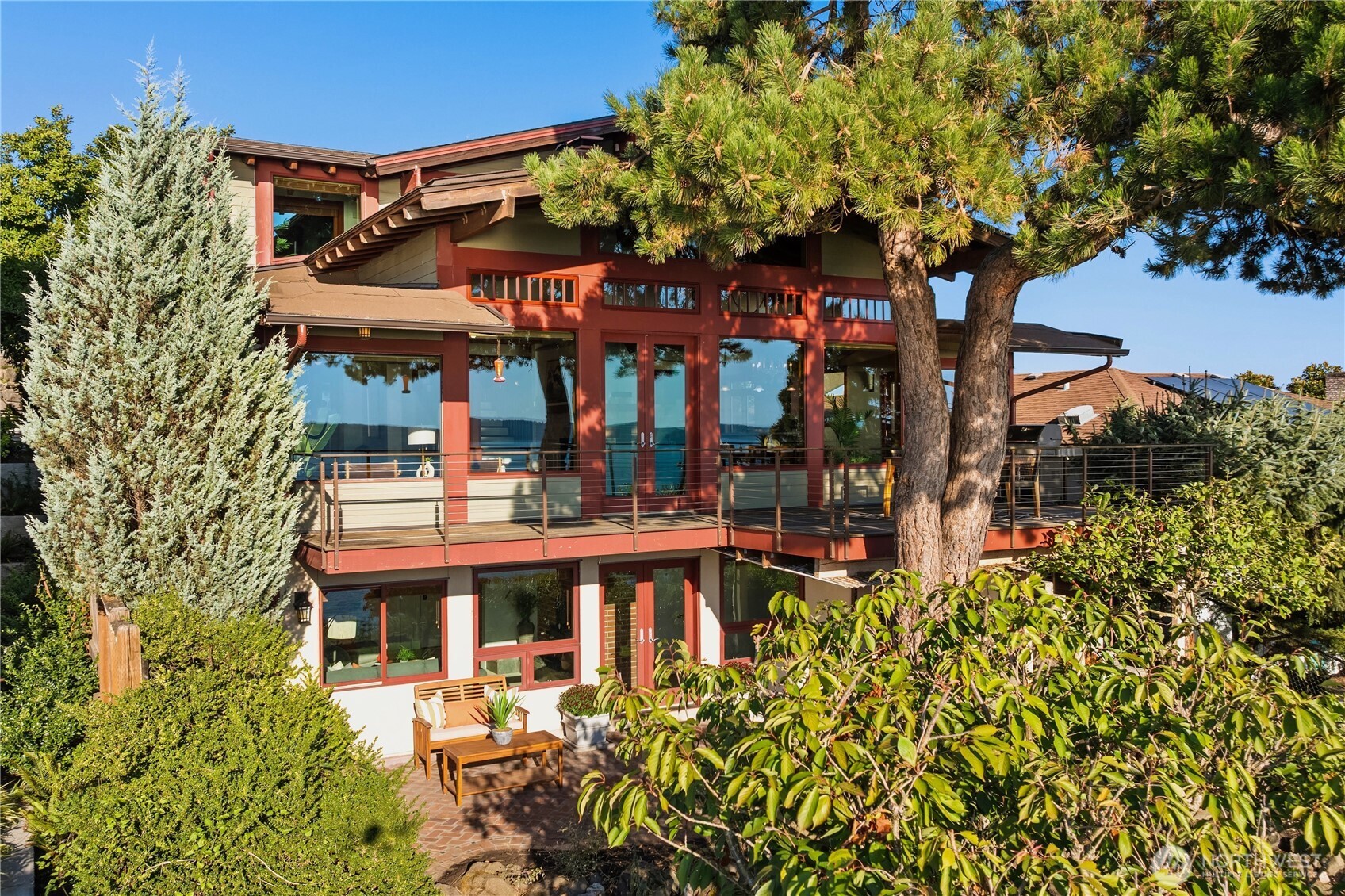 10819 44th Avenue SW