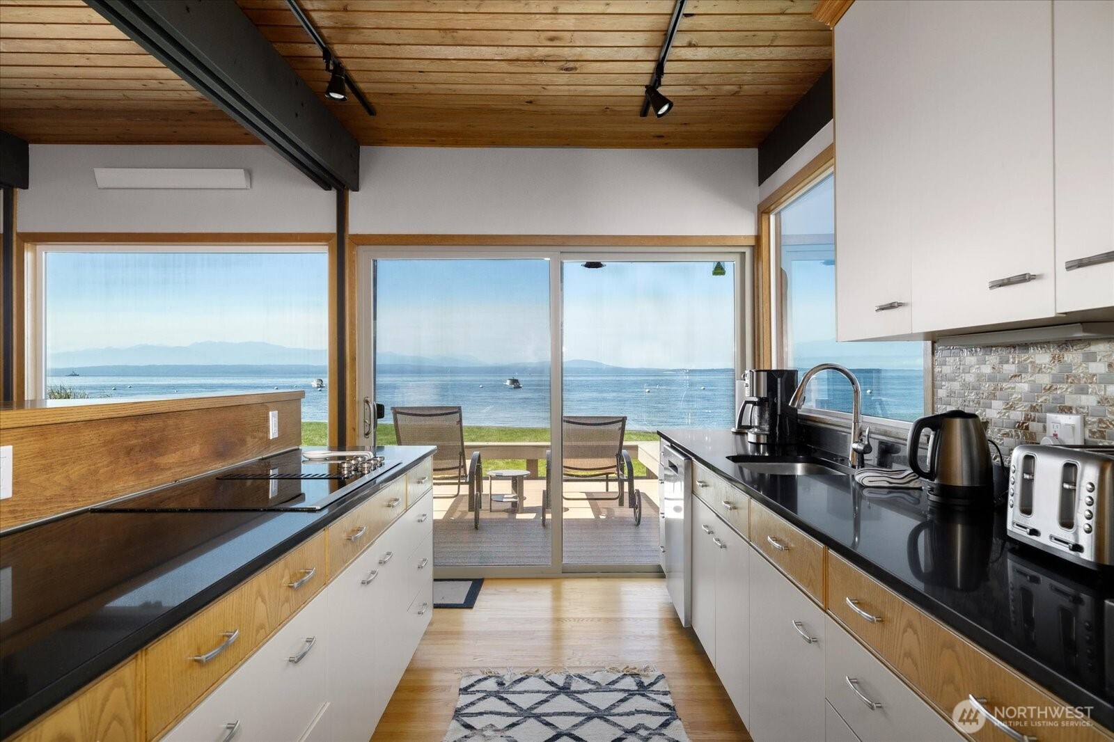 6278 Barr Beach Road