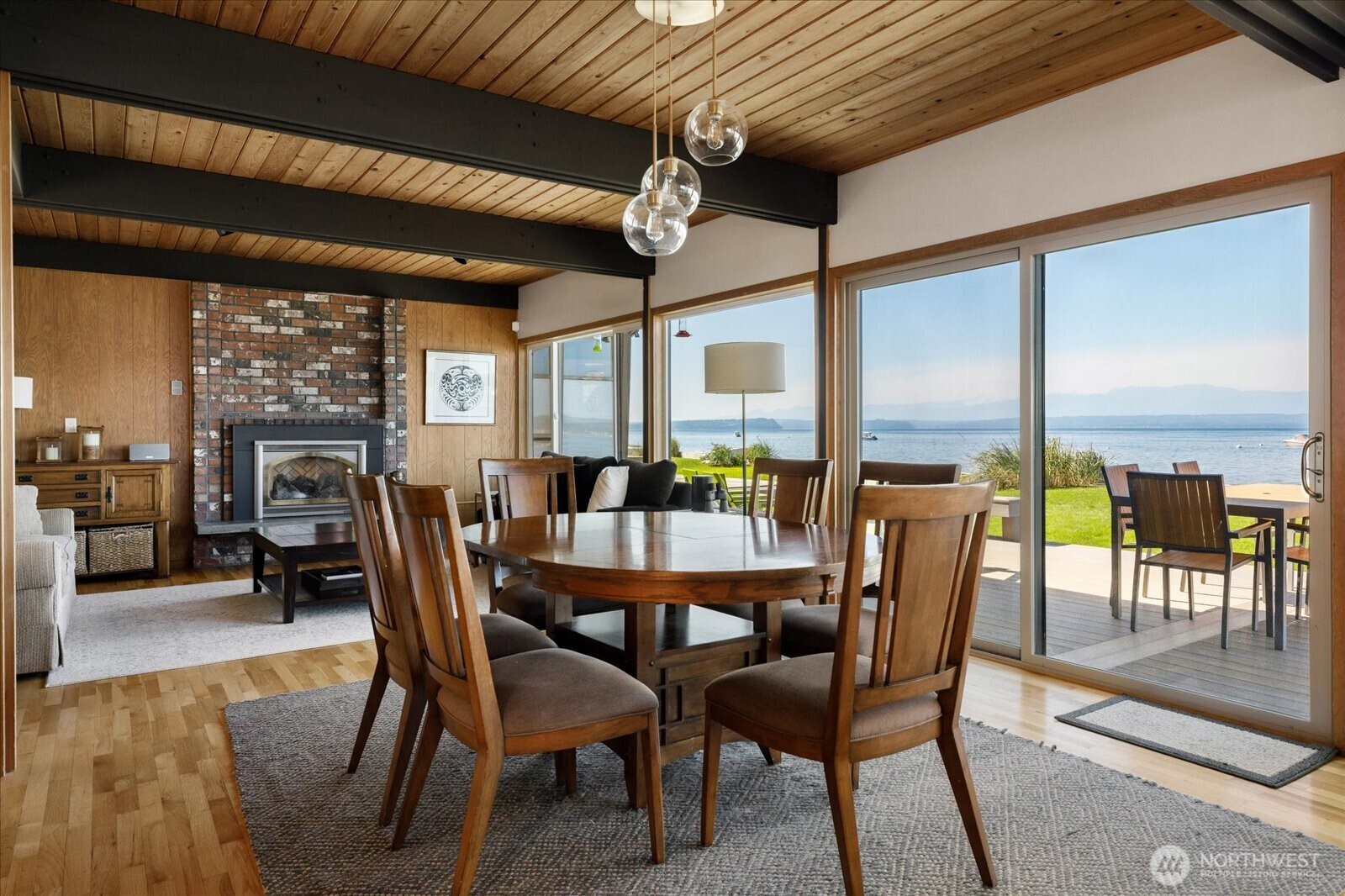 6278 Barr Beach Road