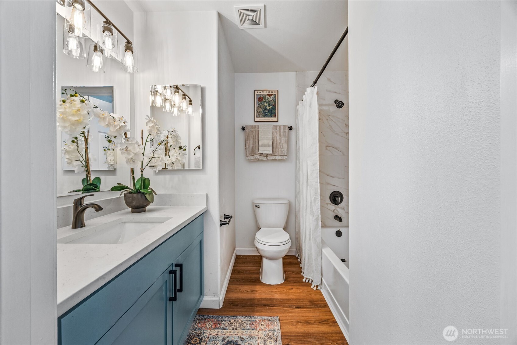 4722 12th Avenue NE Unit: 203