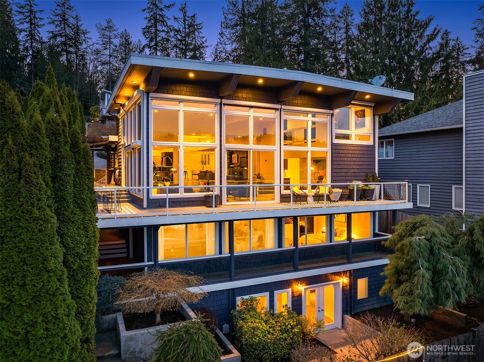 2452 W Lake Sammamish Parkway NE