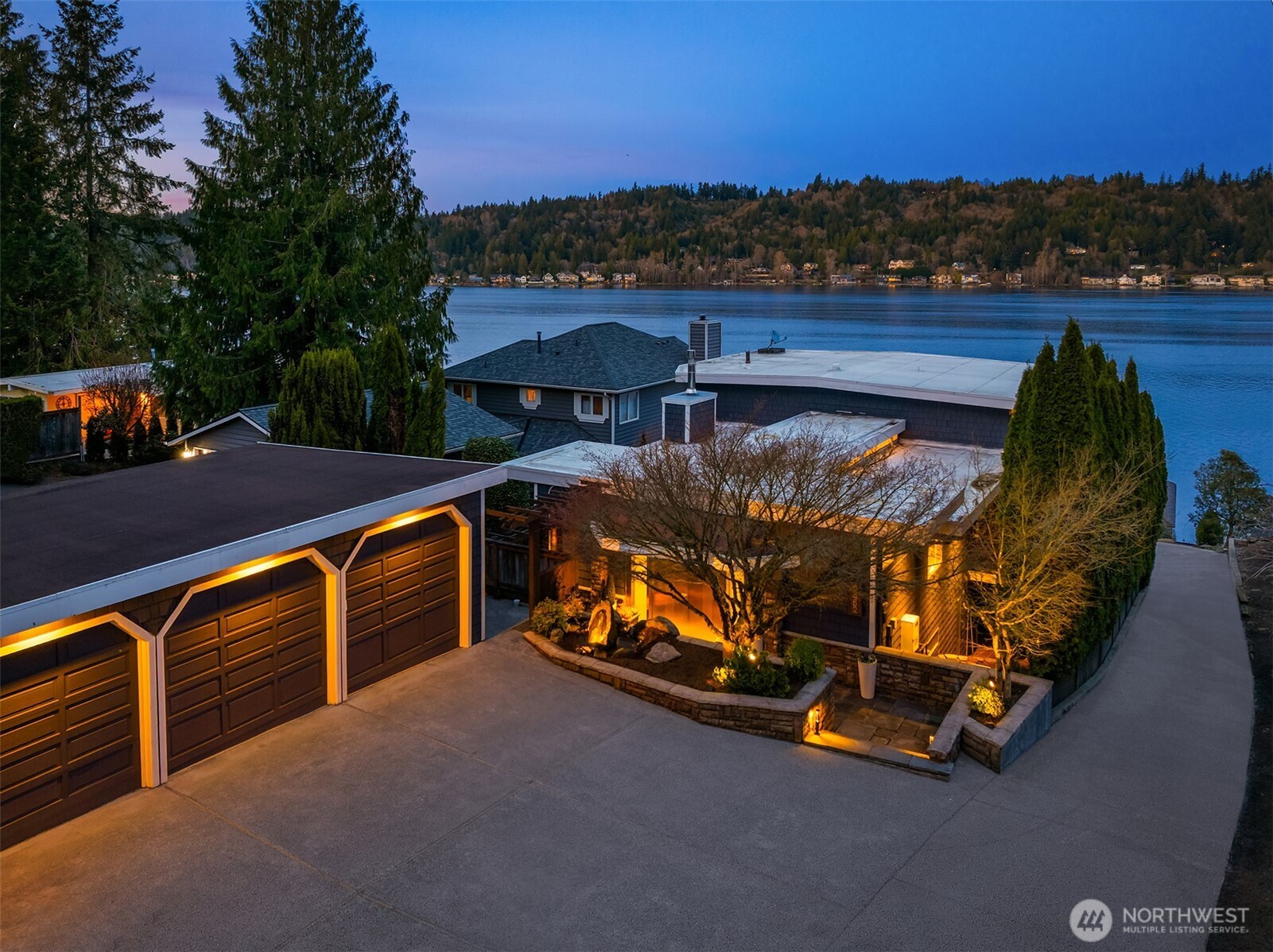 2452 W Lake Sammamish Parkway NE
