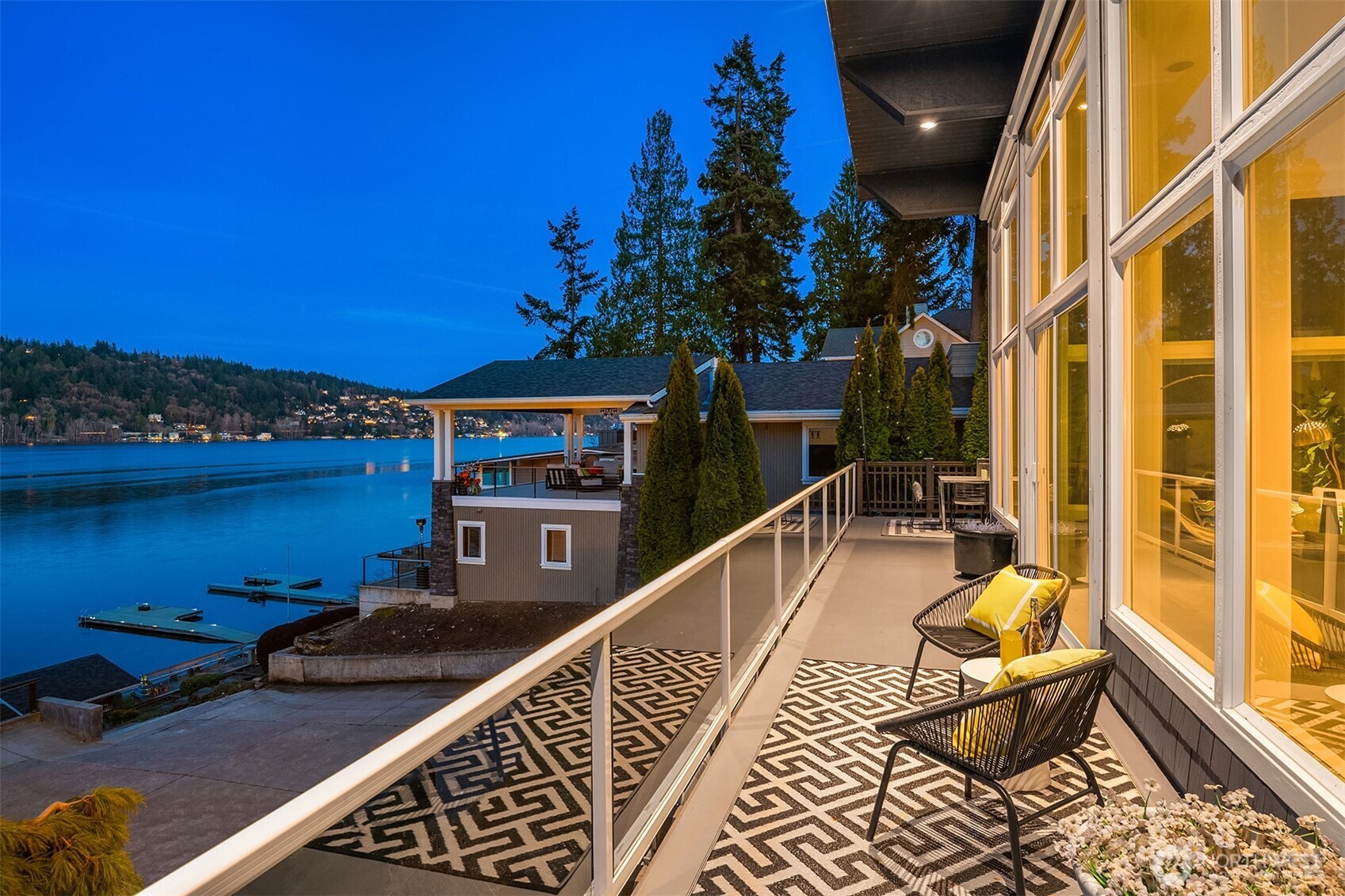 2452 W Lake Sammamish Parkway NE