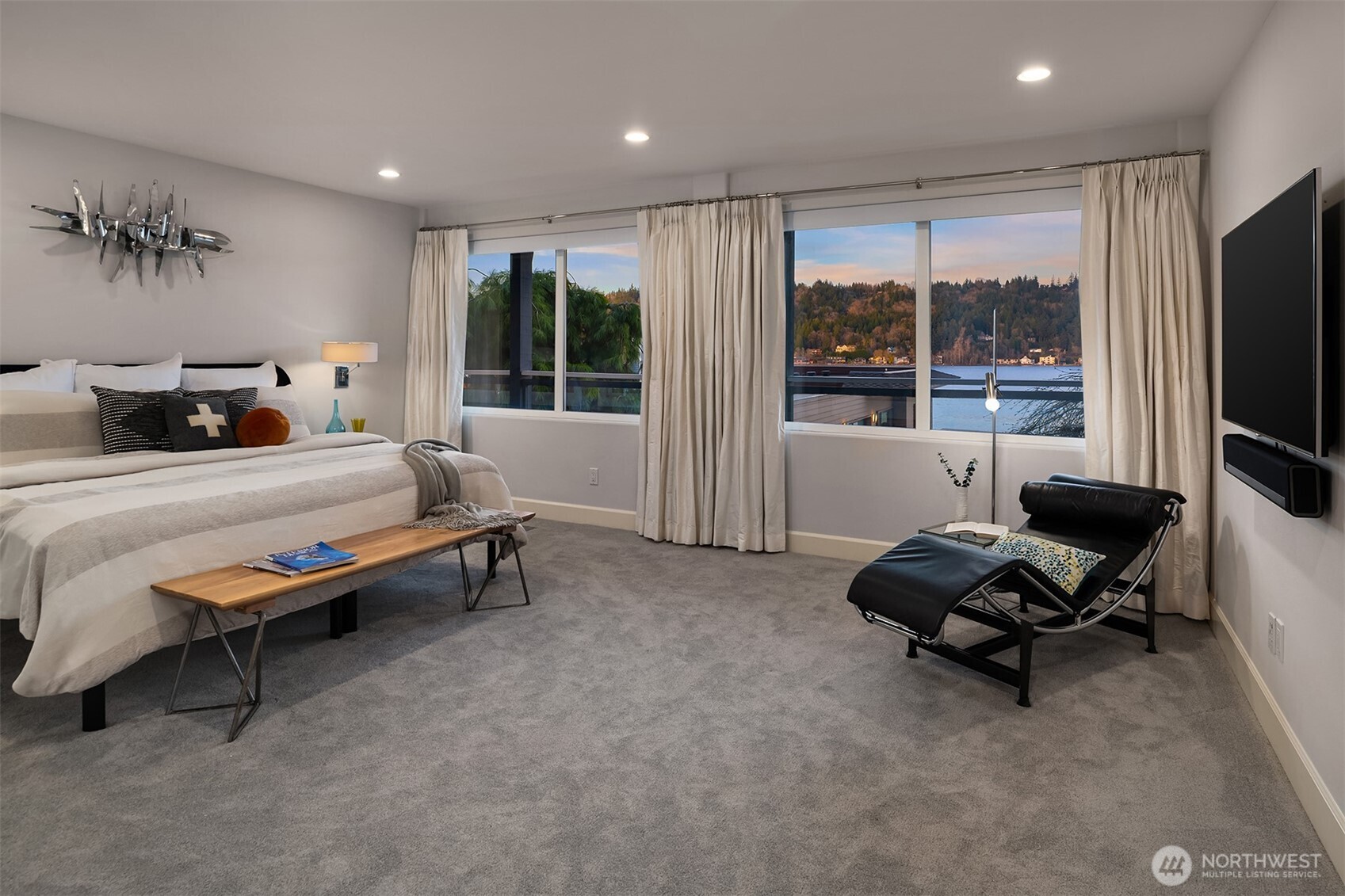 2452 W Lake Sammamish Parkway NE