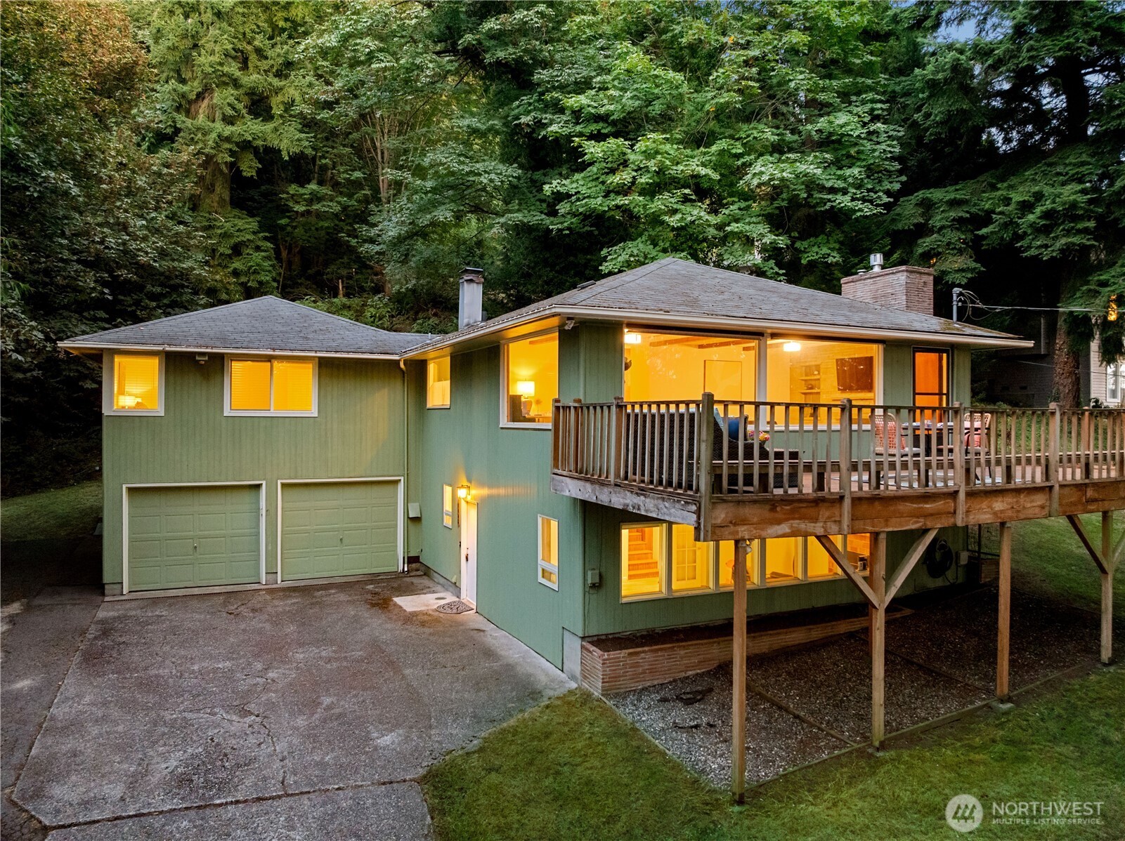 2008 E Lake Sammamish Parkway NE