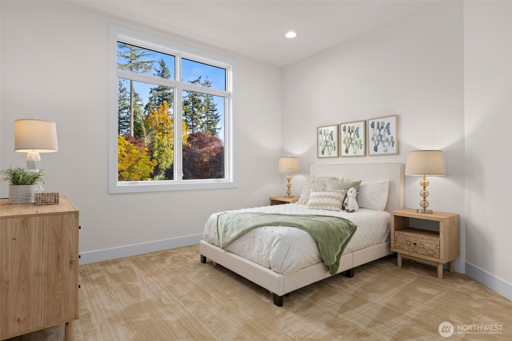 105 Windsor Drive SE