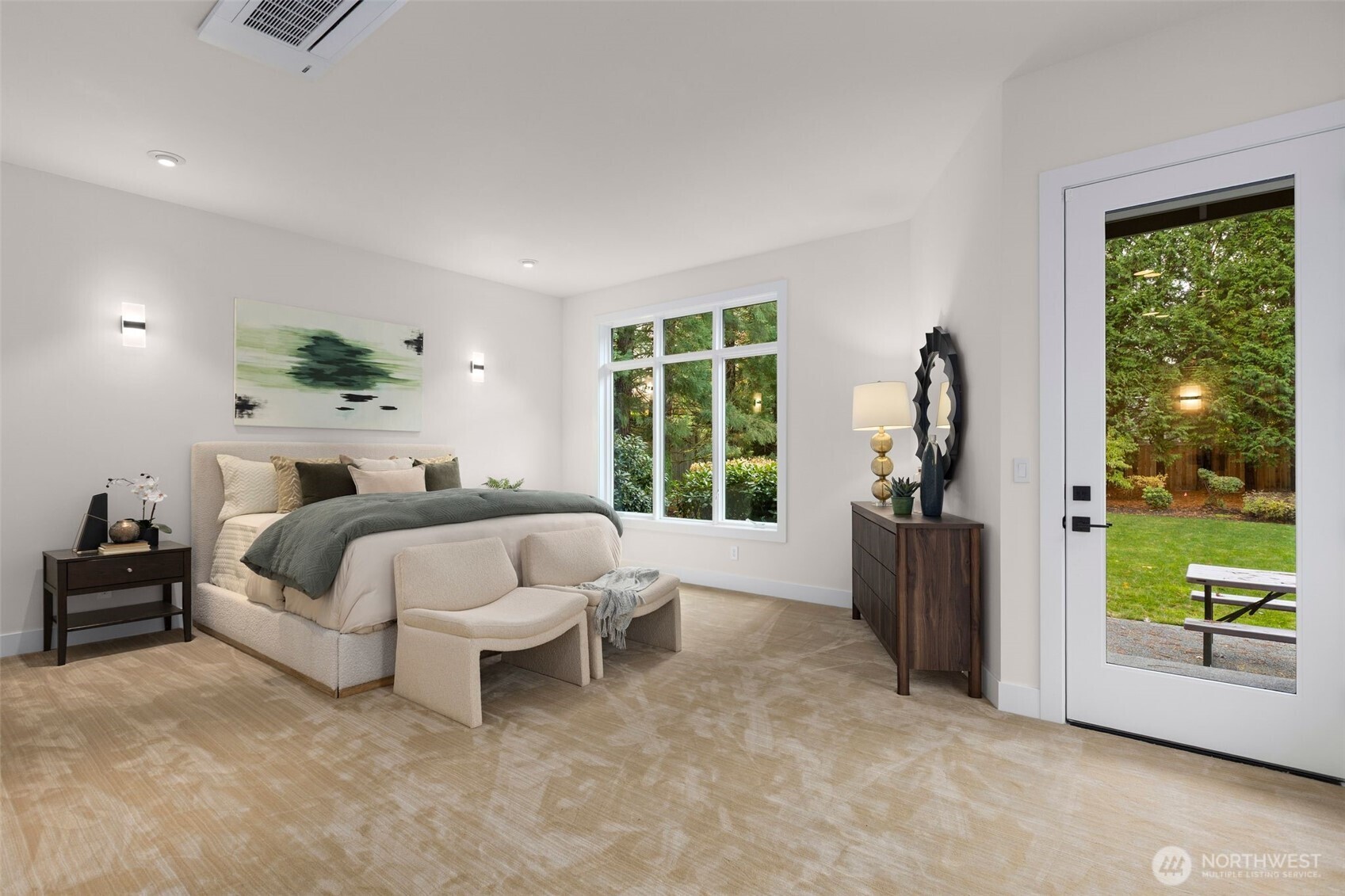 105 Windsor Drive SE