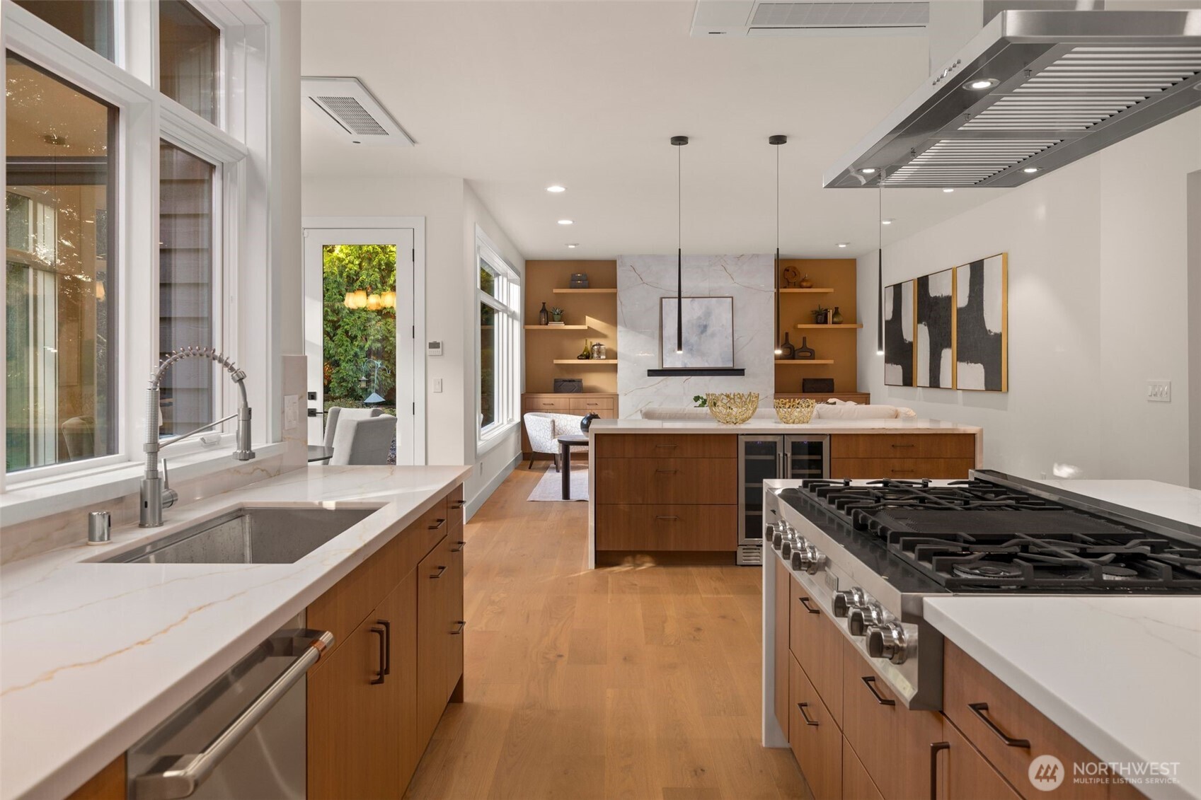 105 Windsor Drive SE