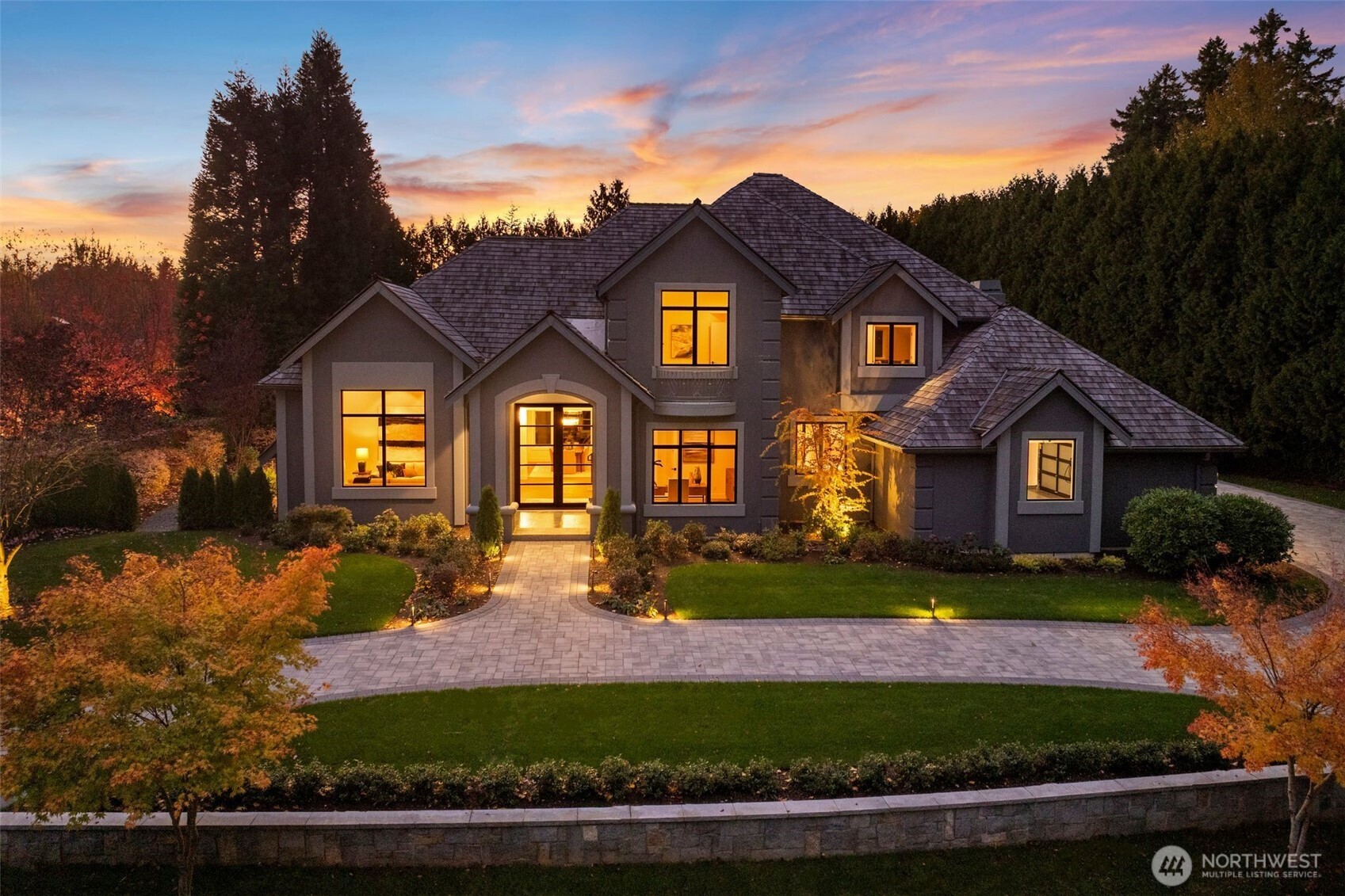 105 Windsor Drive SE