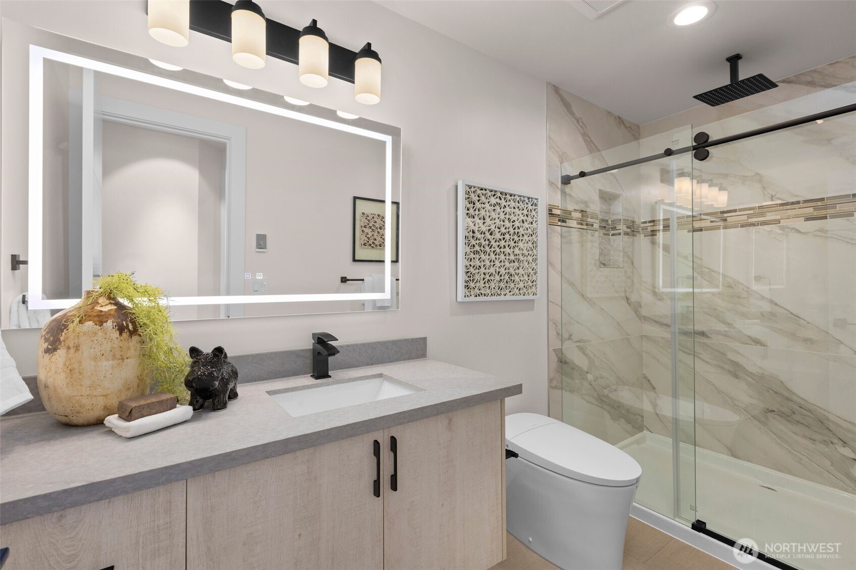 105 Windsor Drive SE