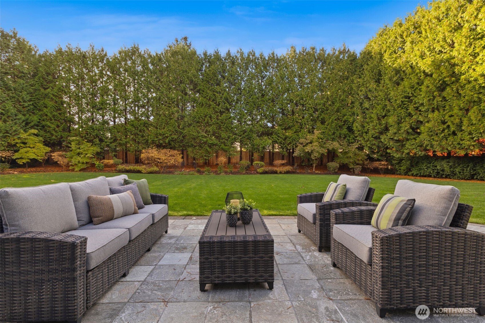 105 Windsor Drive SE