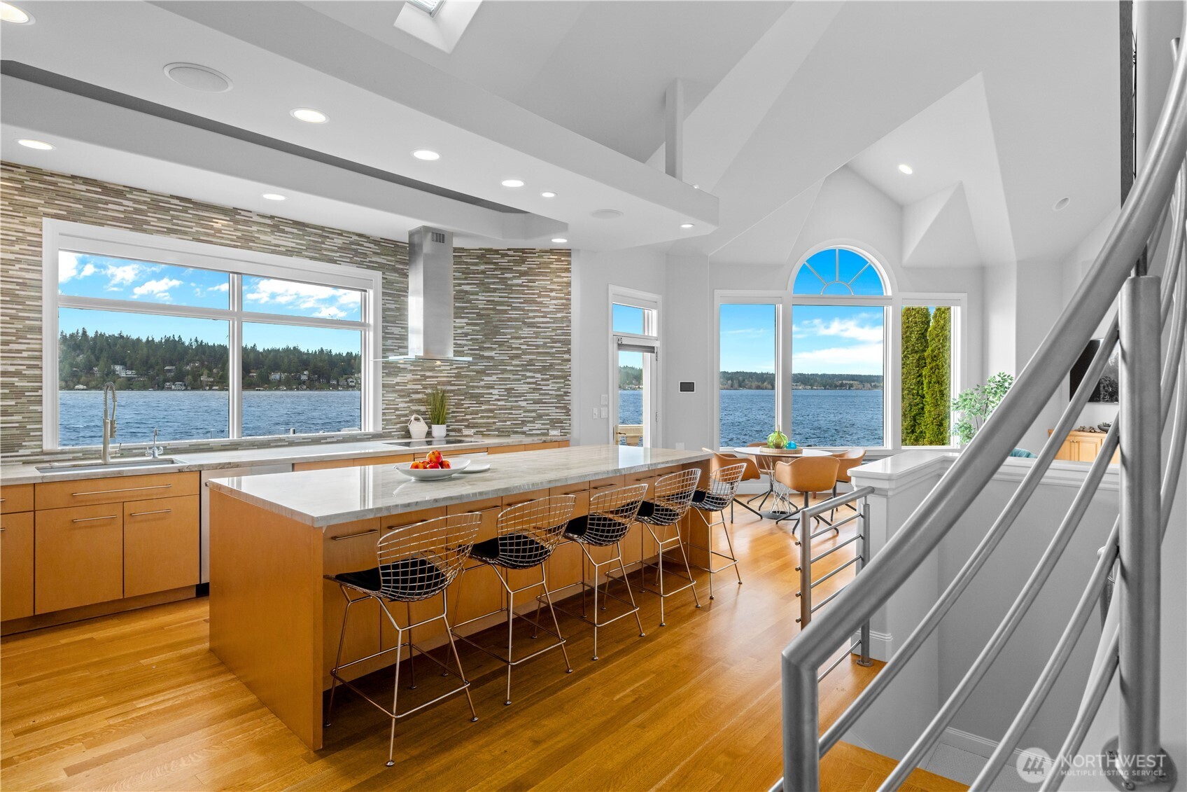 2819 E Lake Sammamish Parkway NE