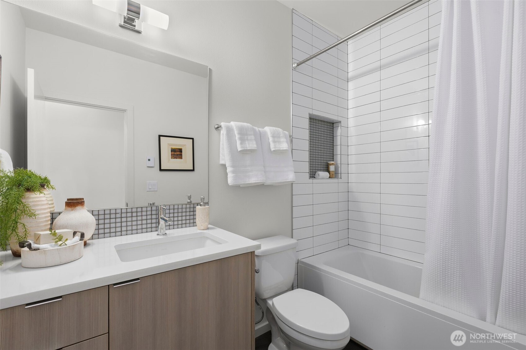 8505 B 14th Avenue NW