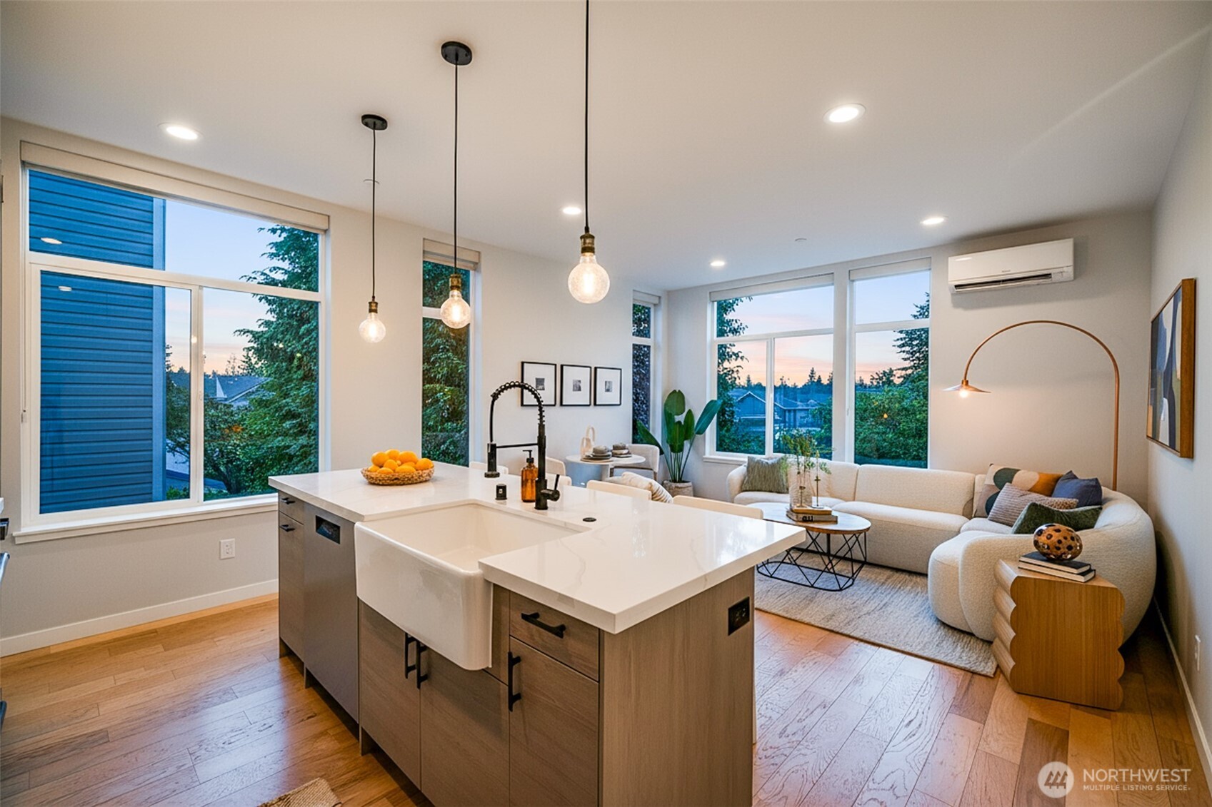 3625 Wallingford Avenue N Unit: B