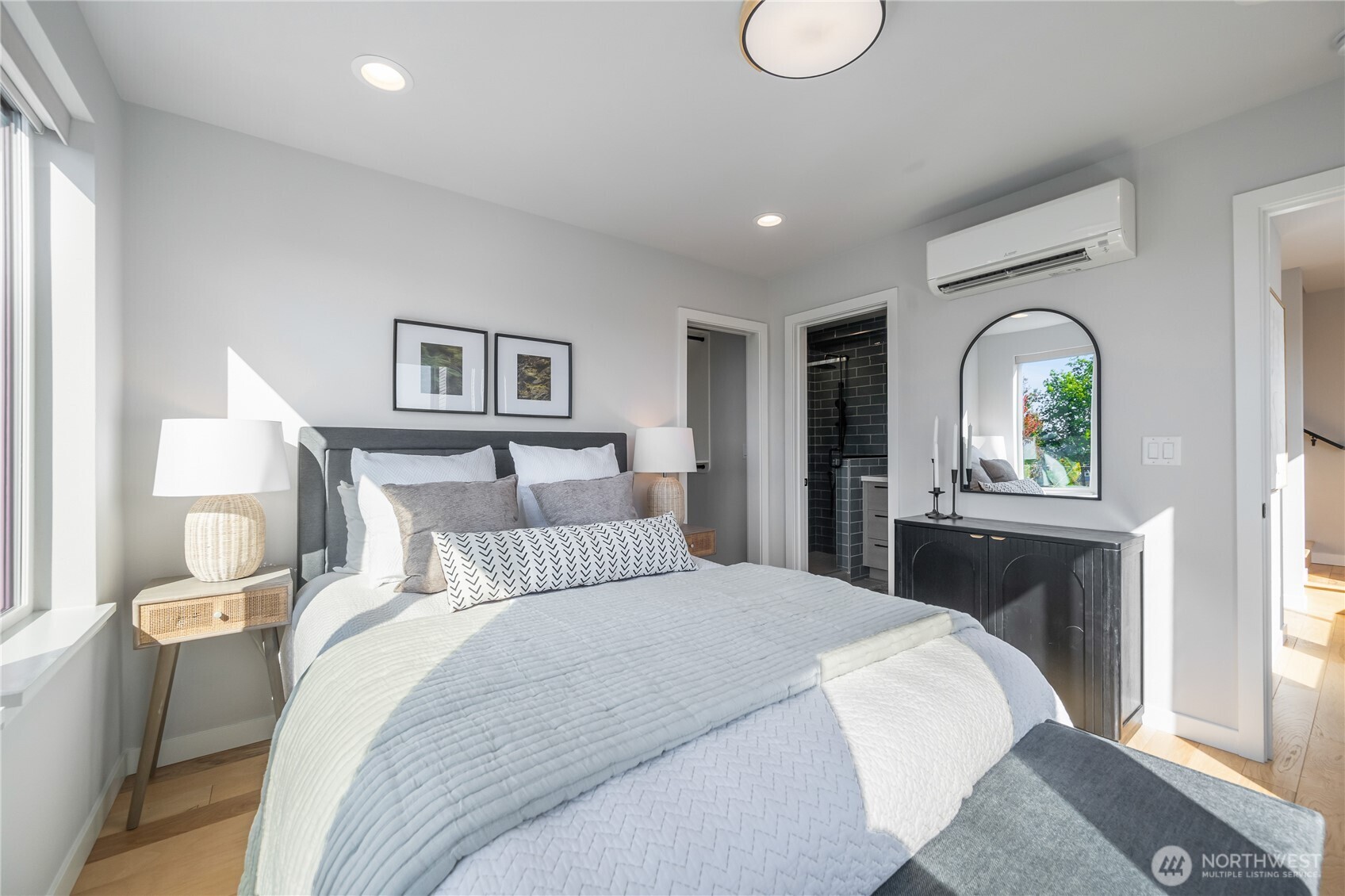 3625 Wallingford Avenue N Unit: B