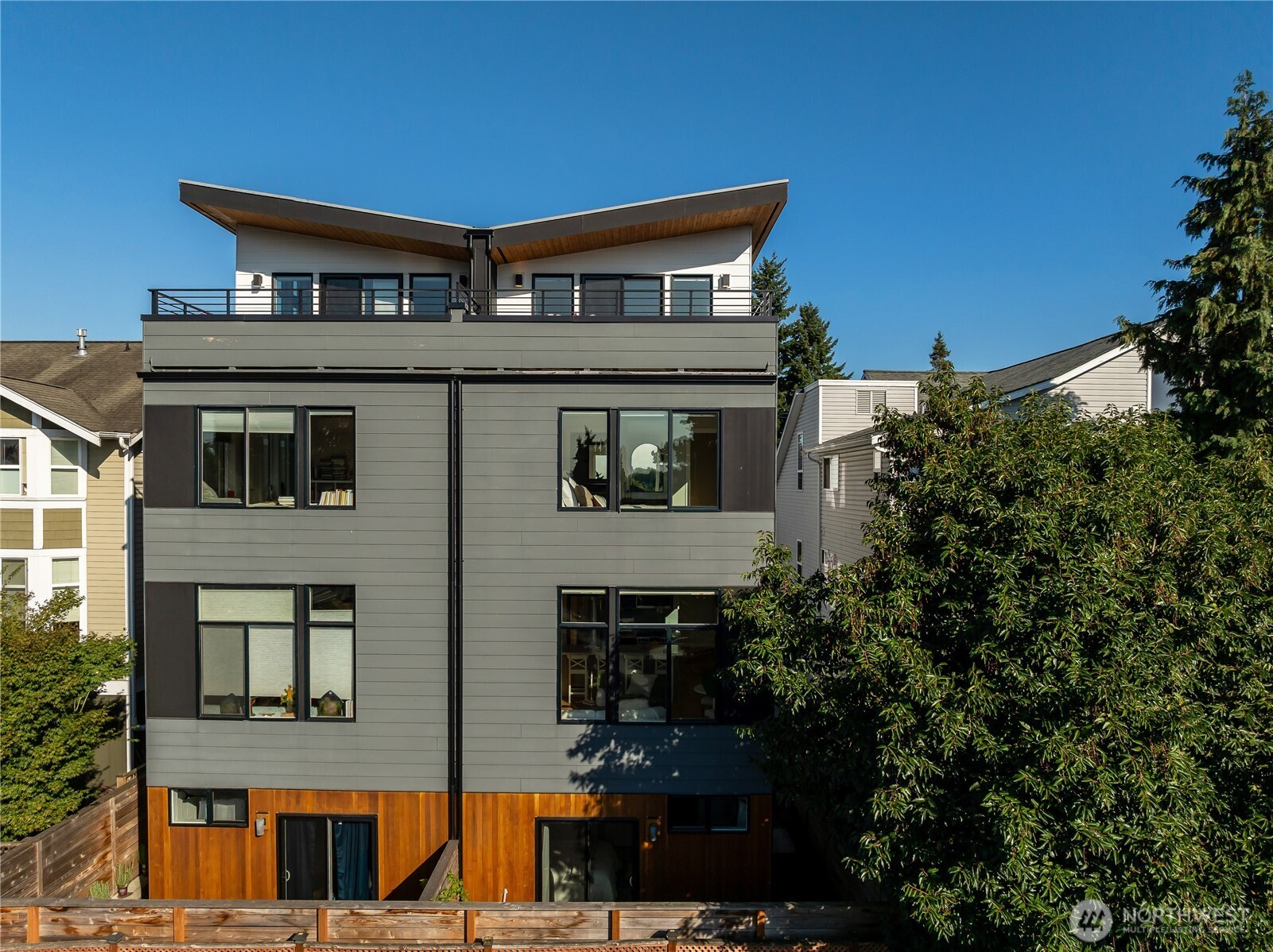 3625 Wallingford Avenue N Unit: B