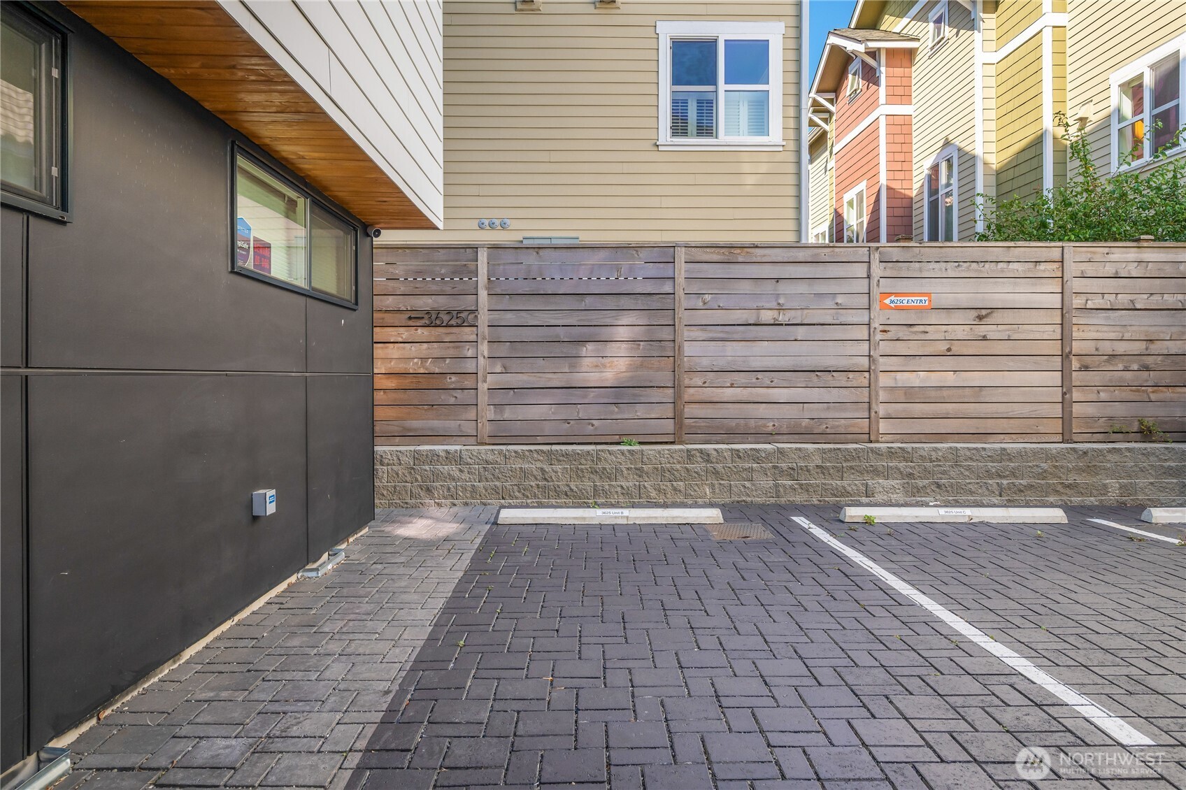 3625 Wallingford Avenue N Unit: B