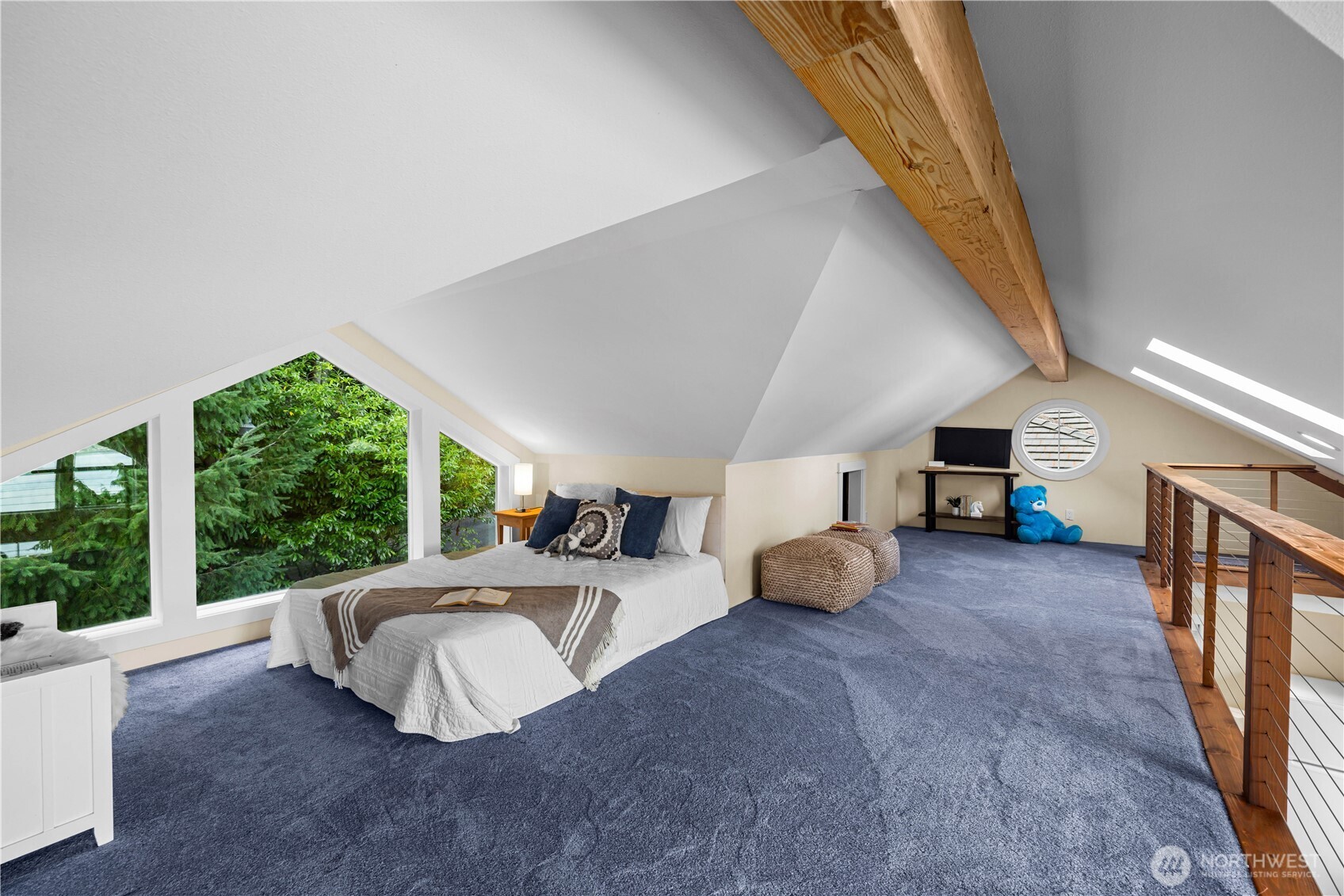 528 W Lake Sammamish Parkway SE