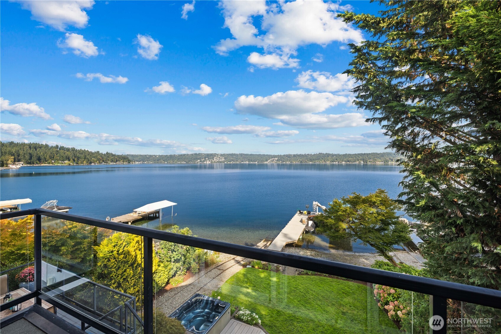 528 W Lake Sammamish Parkway SE