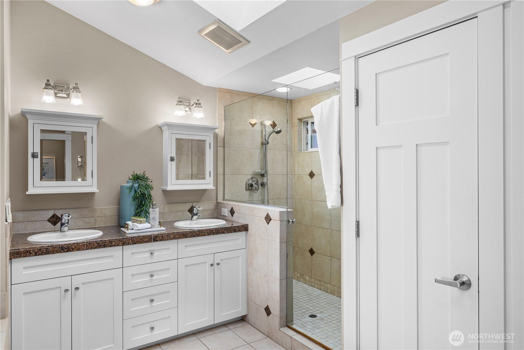 528 W Lake Sammamish Parkway SE