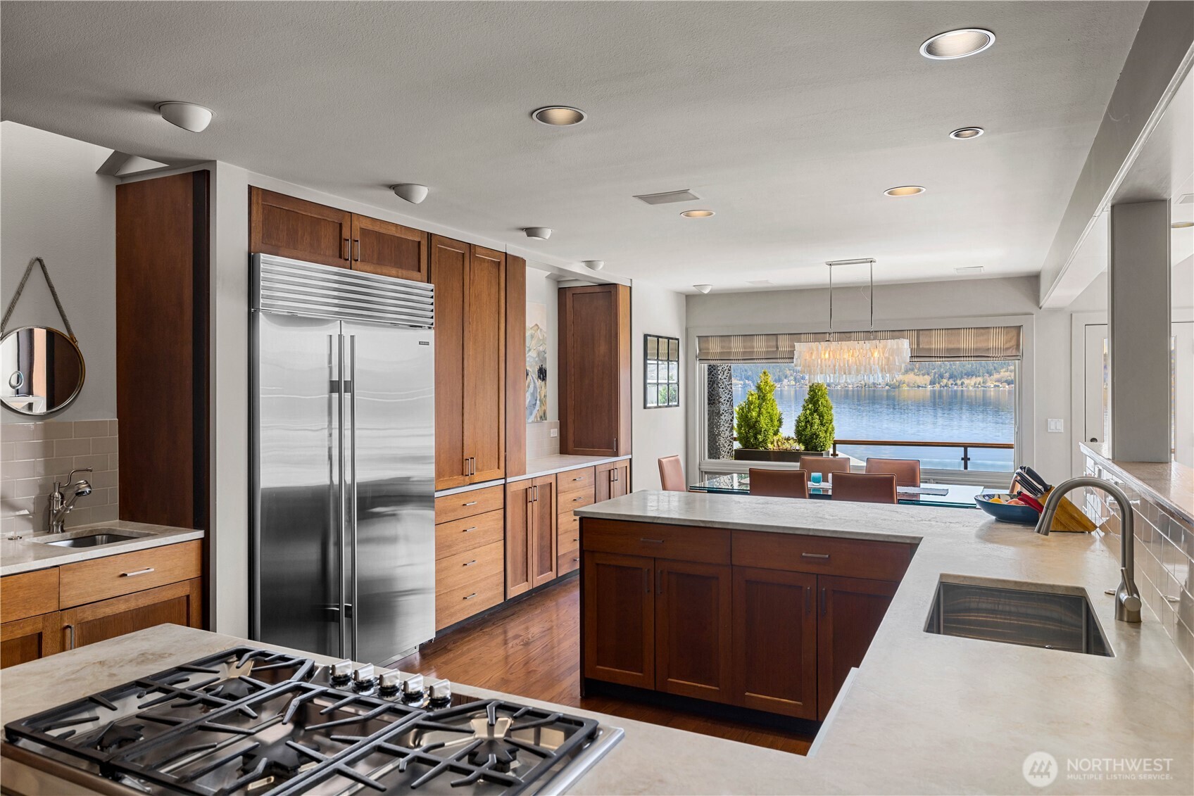 842 W Lake Sammamish Parkway SE