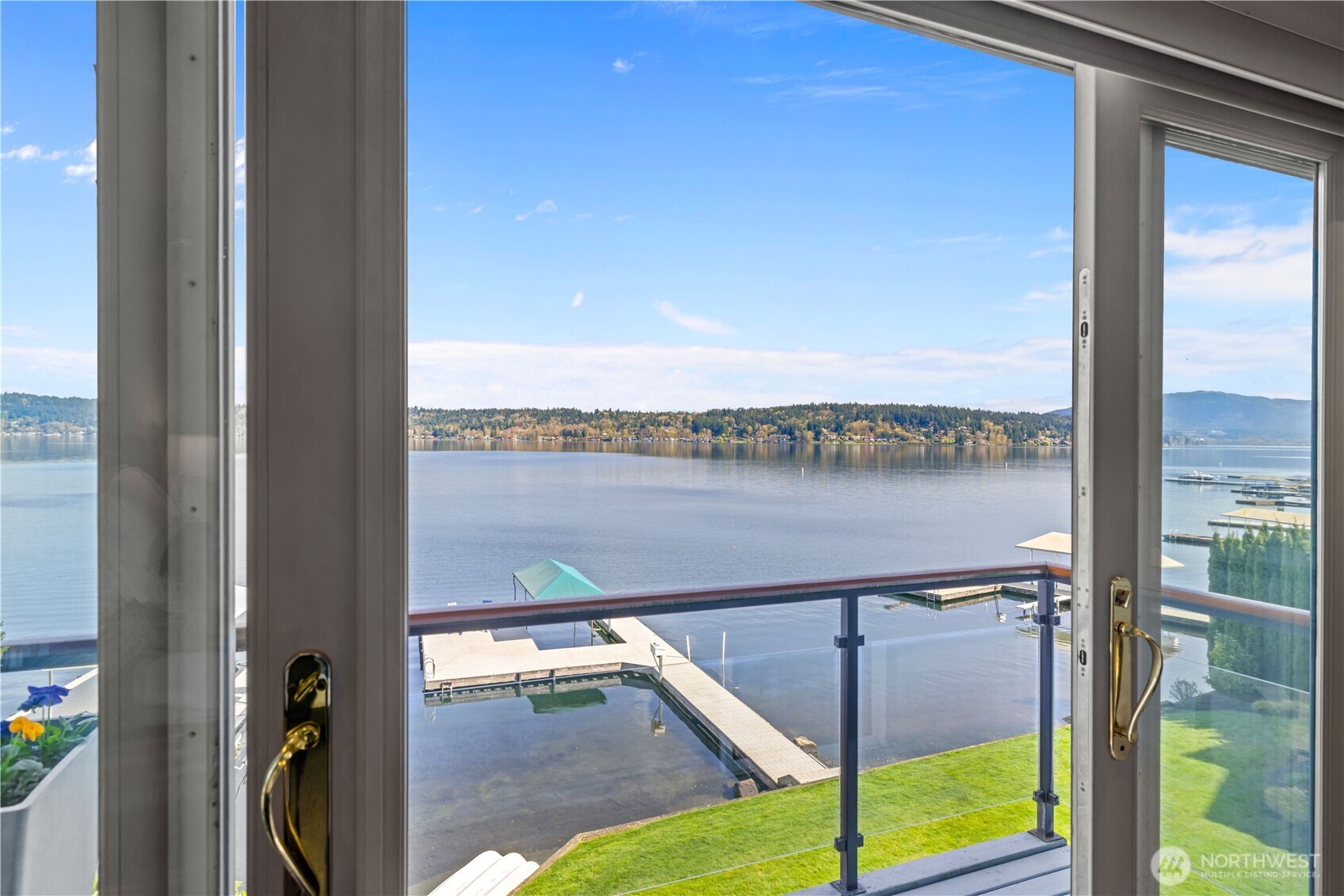842 W Lake Sammamish Parkway SE