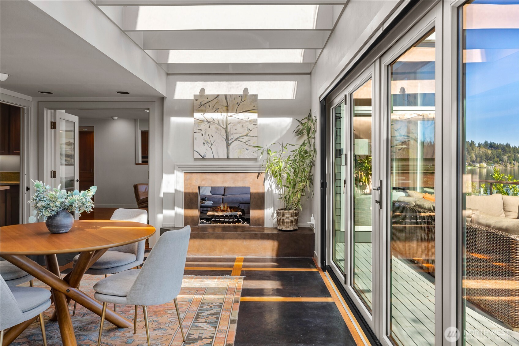 842 W Lake Sammamish Parkway SE