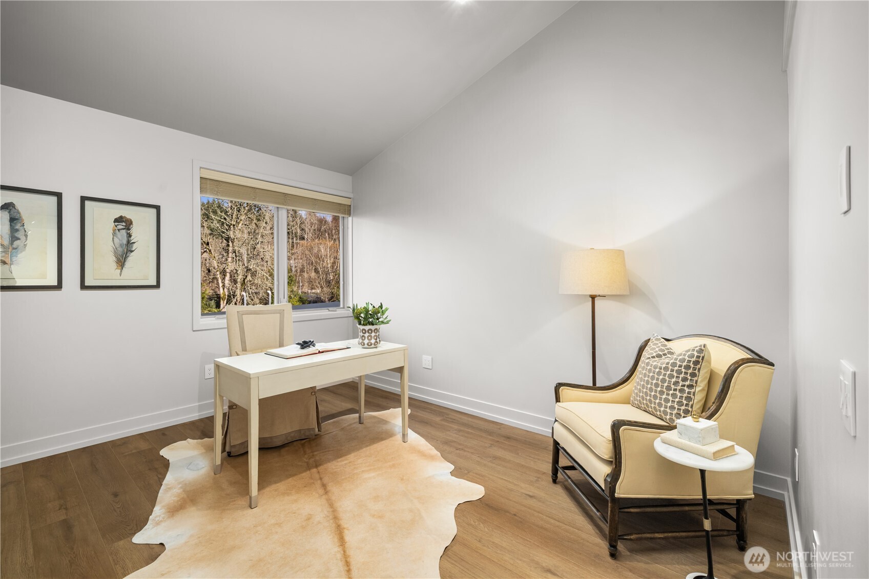 4323 E Lake Sammamish Parkway SE Unit: 4323