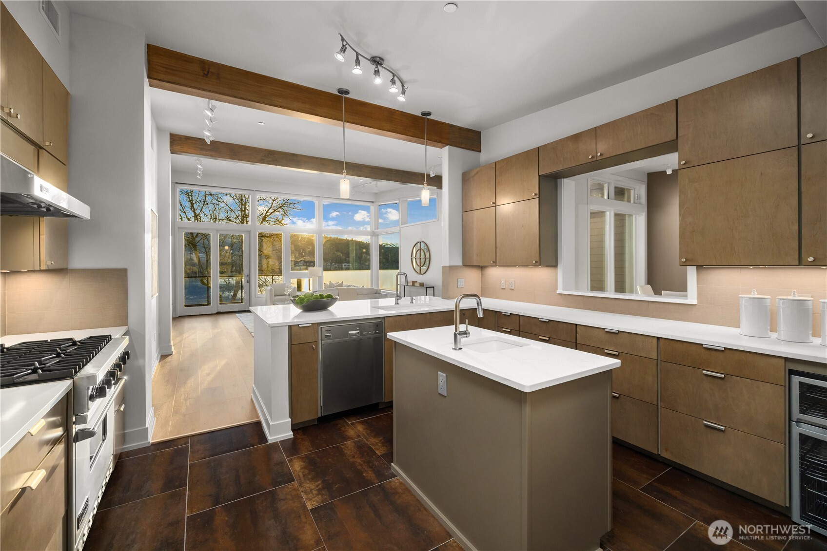 4323 E Lake Sammamish Parkway SE Unit: 4323