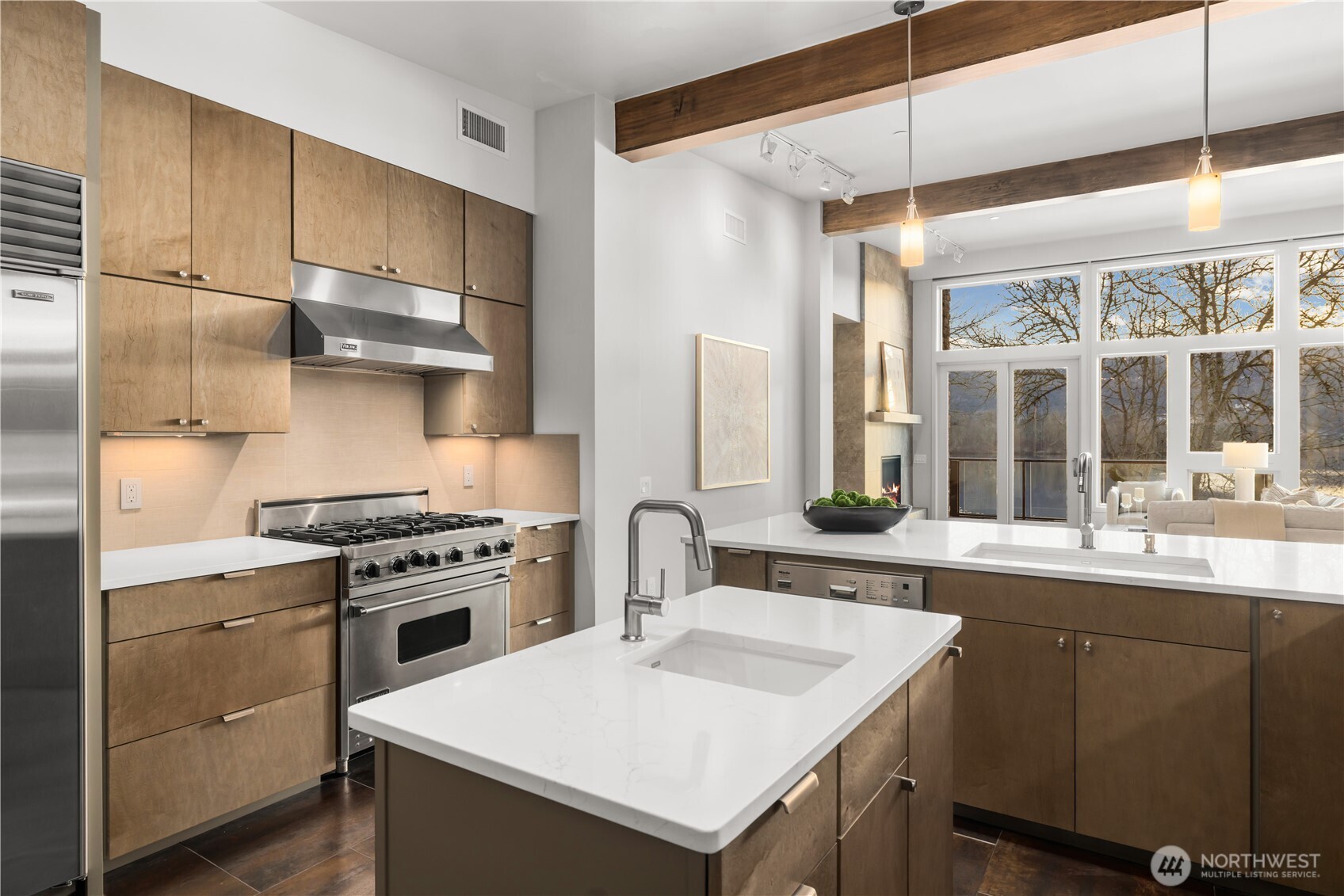 4323 E Lake Sammamish Parkway SE Unit: 4323