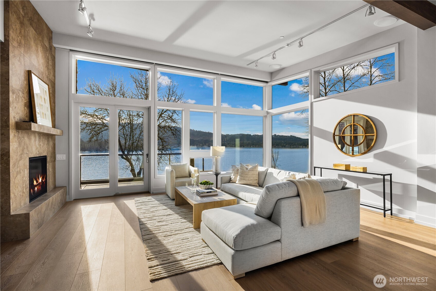 4323 E Lake Sammamish Parkway SE Unit: 4323