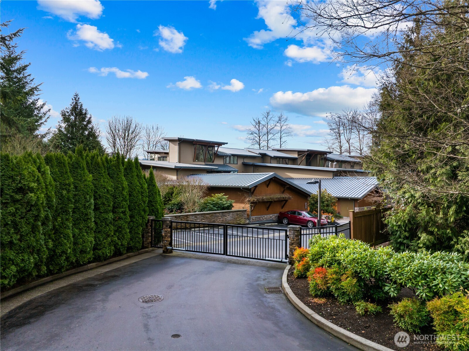 4323 E Lake Sammamish Parkway SE Unit: 4323