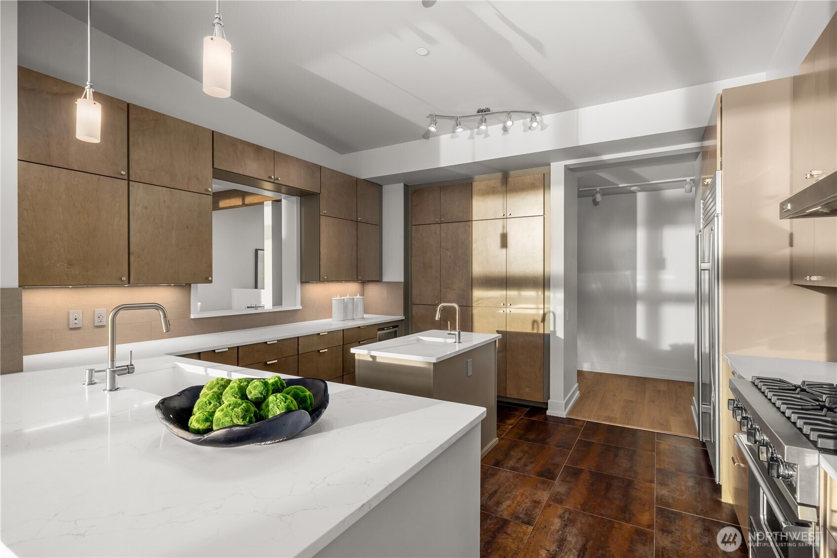 4323 E Lake Sammamish Parkway SE Unit: 4323