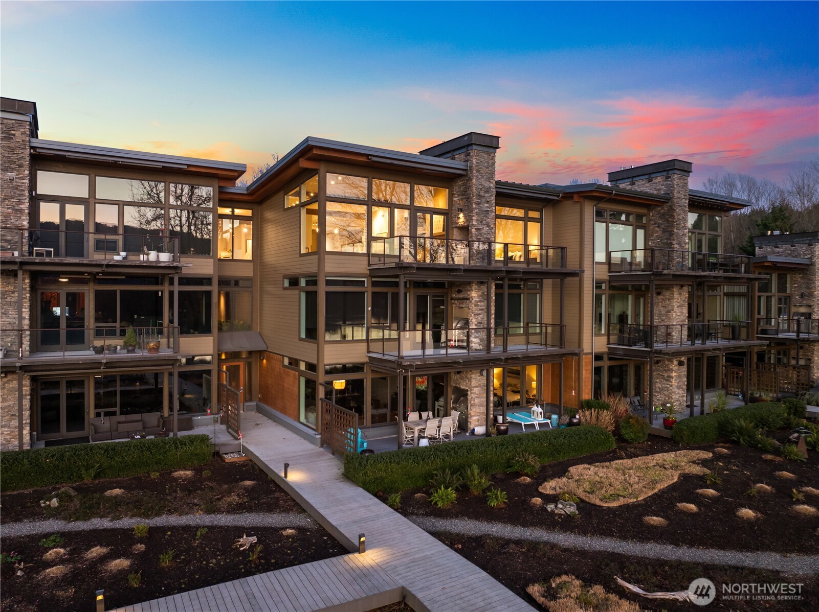 4323 E Lake Sammamish Parkway SE Unit: 4323