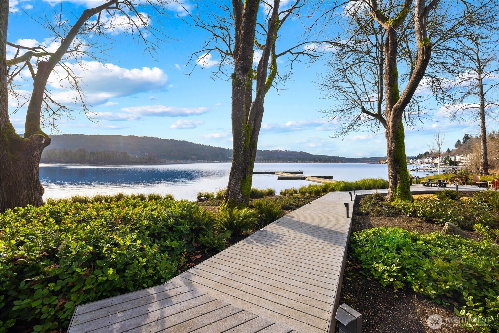 4323 E Lake Sammamish Parkway SE Unit: 4323