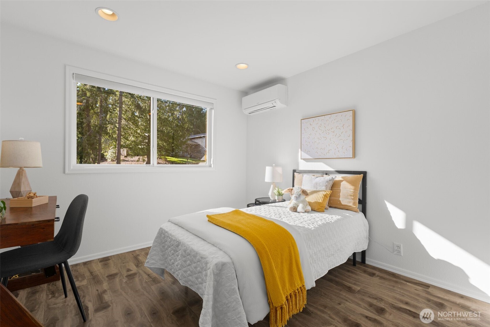 2818 183rd Avenue NE