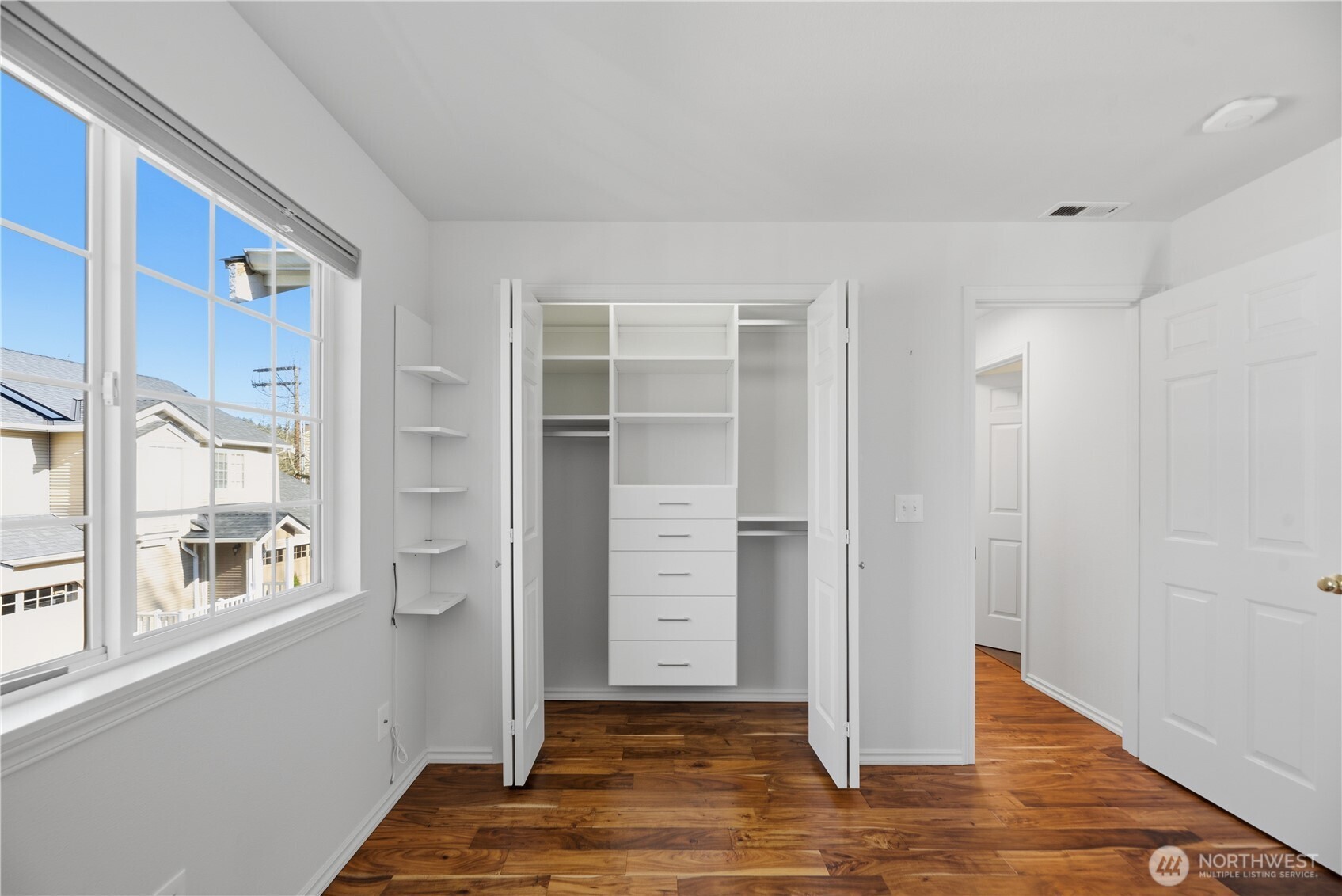 860 2nd Avenue NW Unit: 860
