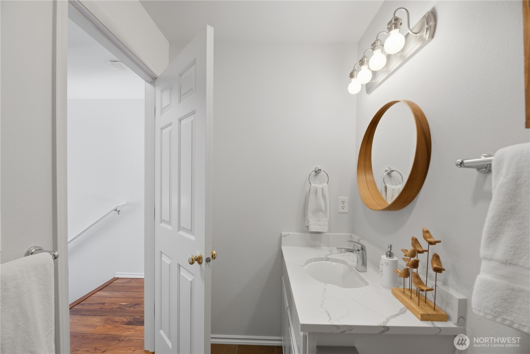 860 2nd Avenue NW Unit: 860