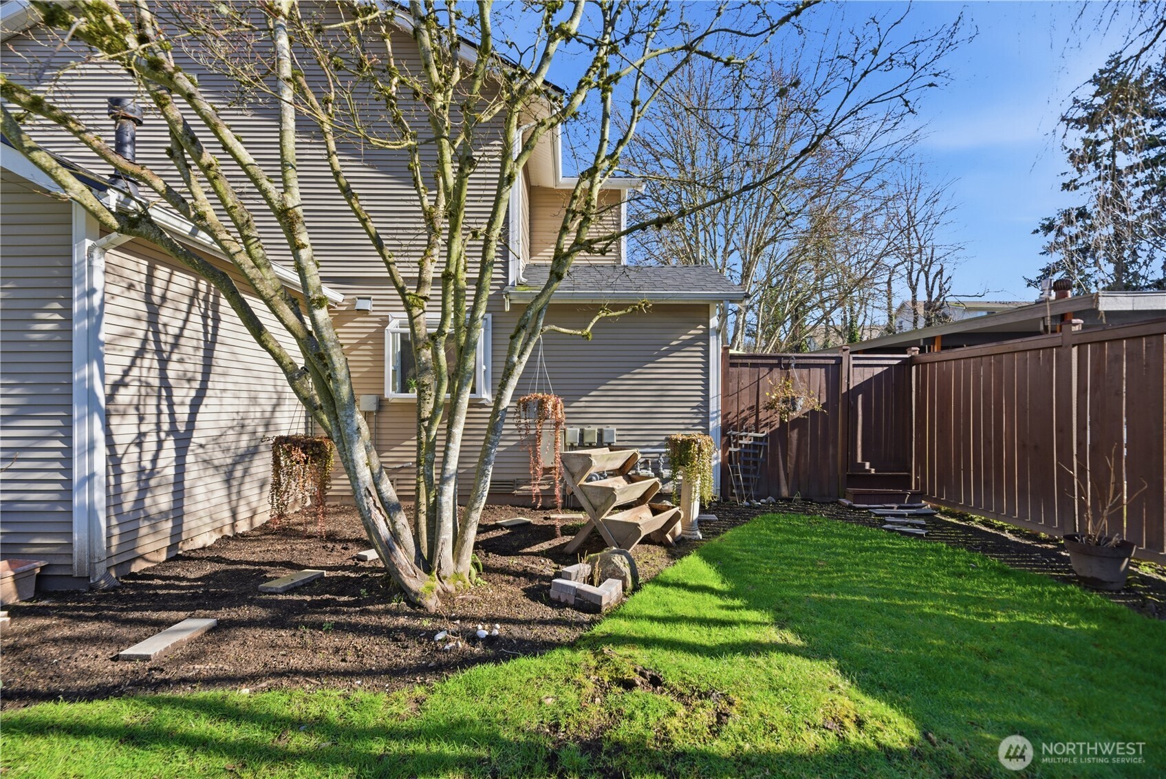 860 2nd Avenue NW Unit: 860