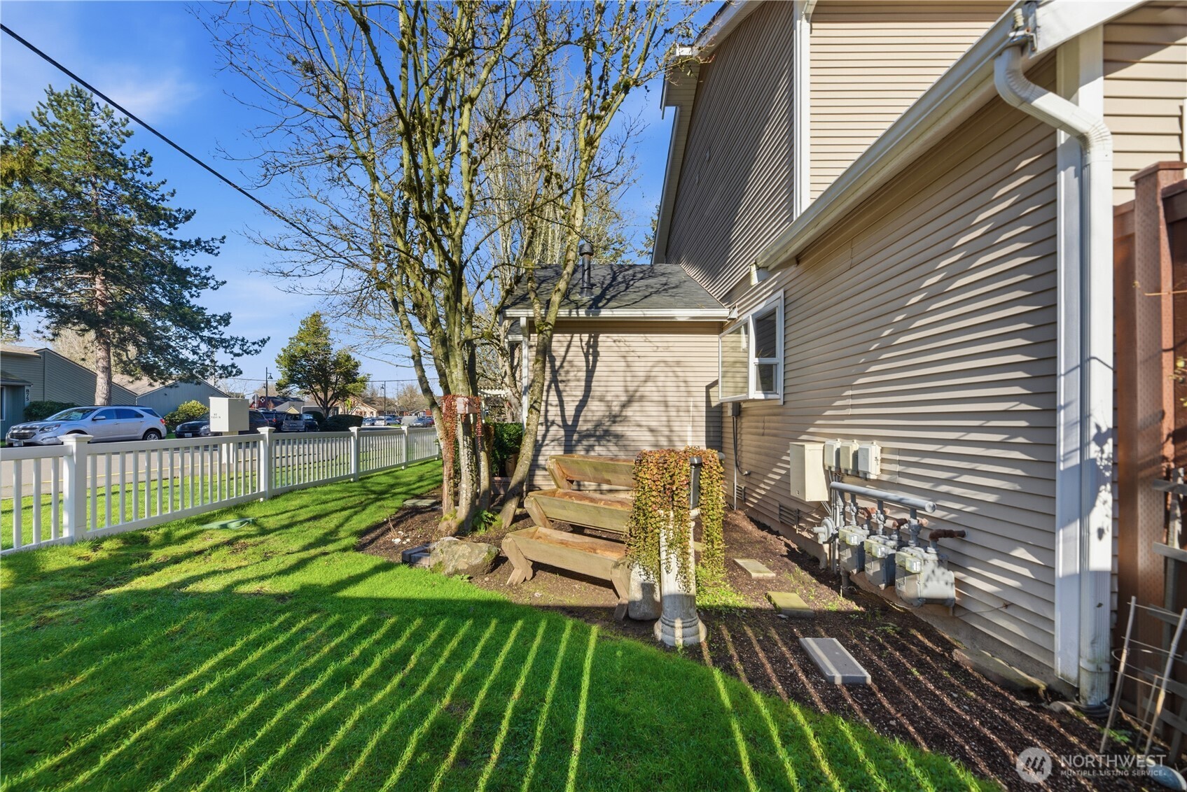 860 2nd Avenue NW Unit: 860