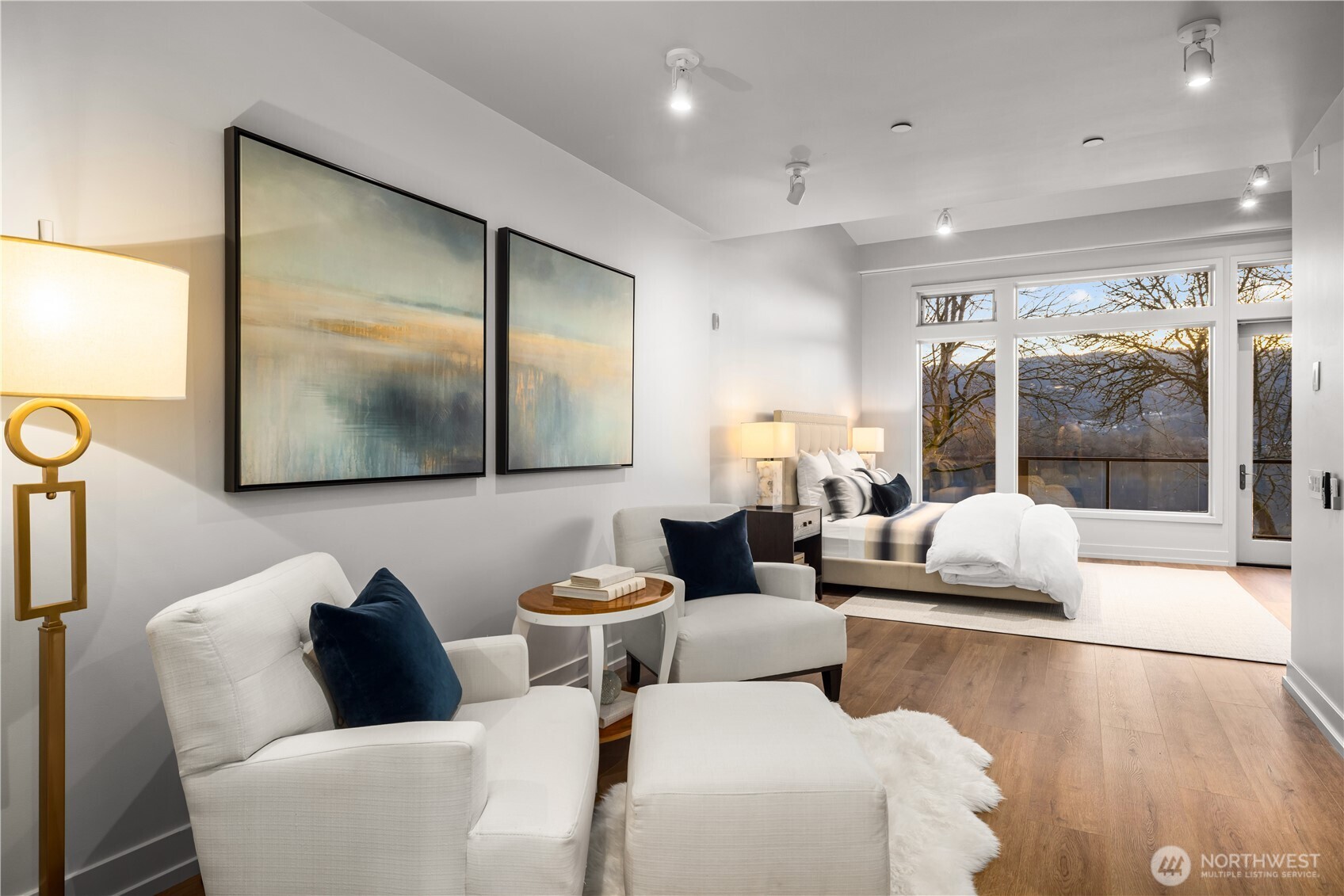 4323 E Lake Sammamish Parkway SE Unit: 4323