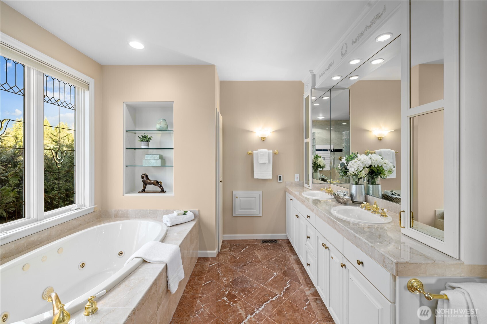 649 E Lake Sammamish Parkway SE