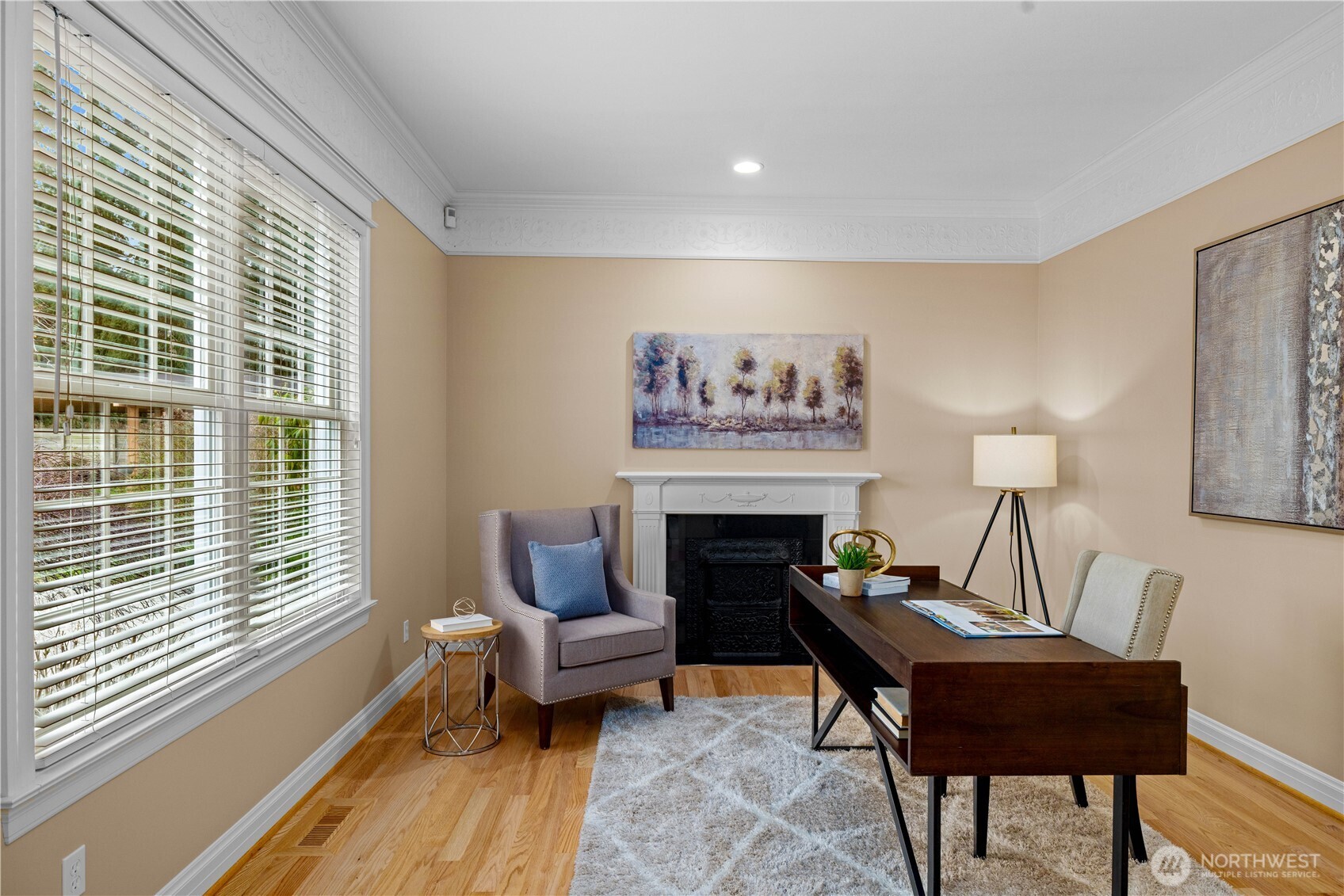 649 E Lake Sammamish Parkway SE