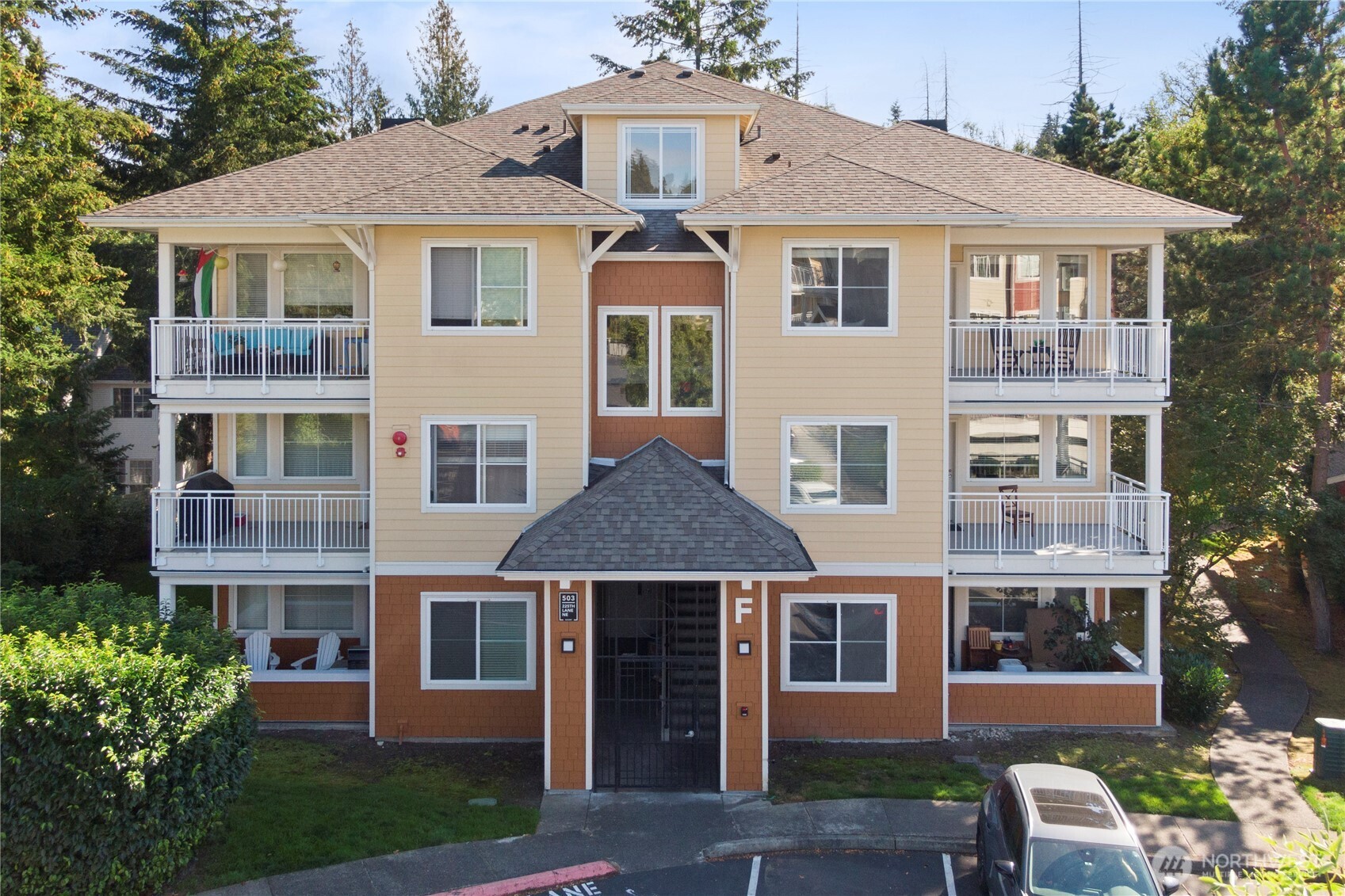 503 225th Lane NE Unit: F306