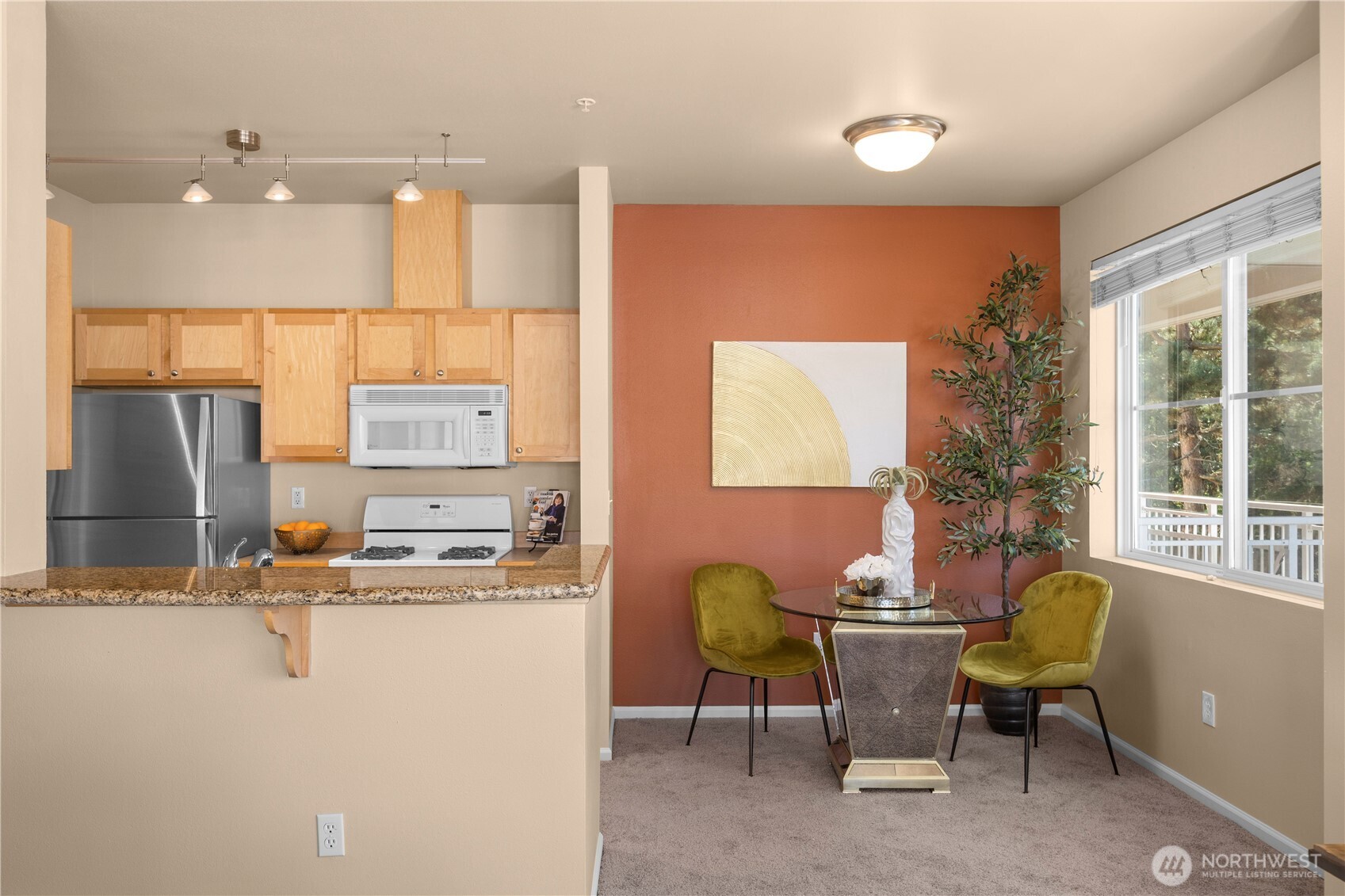 503 225th Lane NE Unit: F306