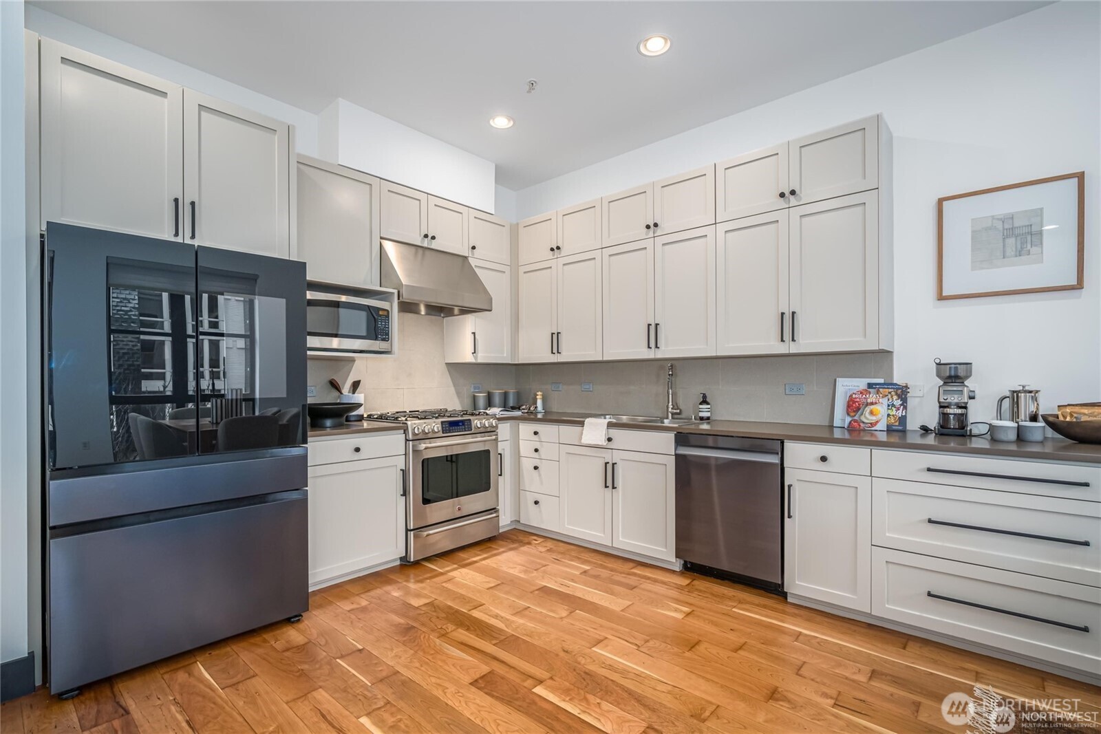 615 E Pike Street Unit: 303