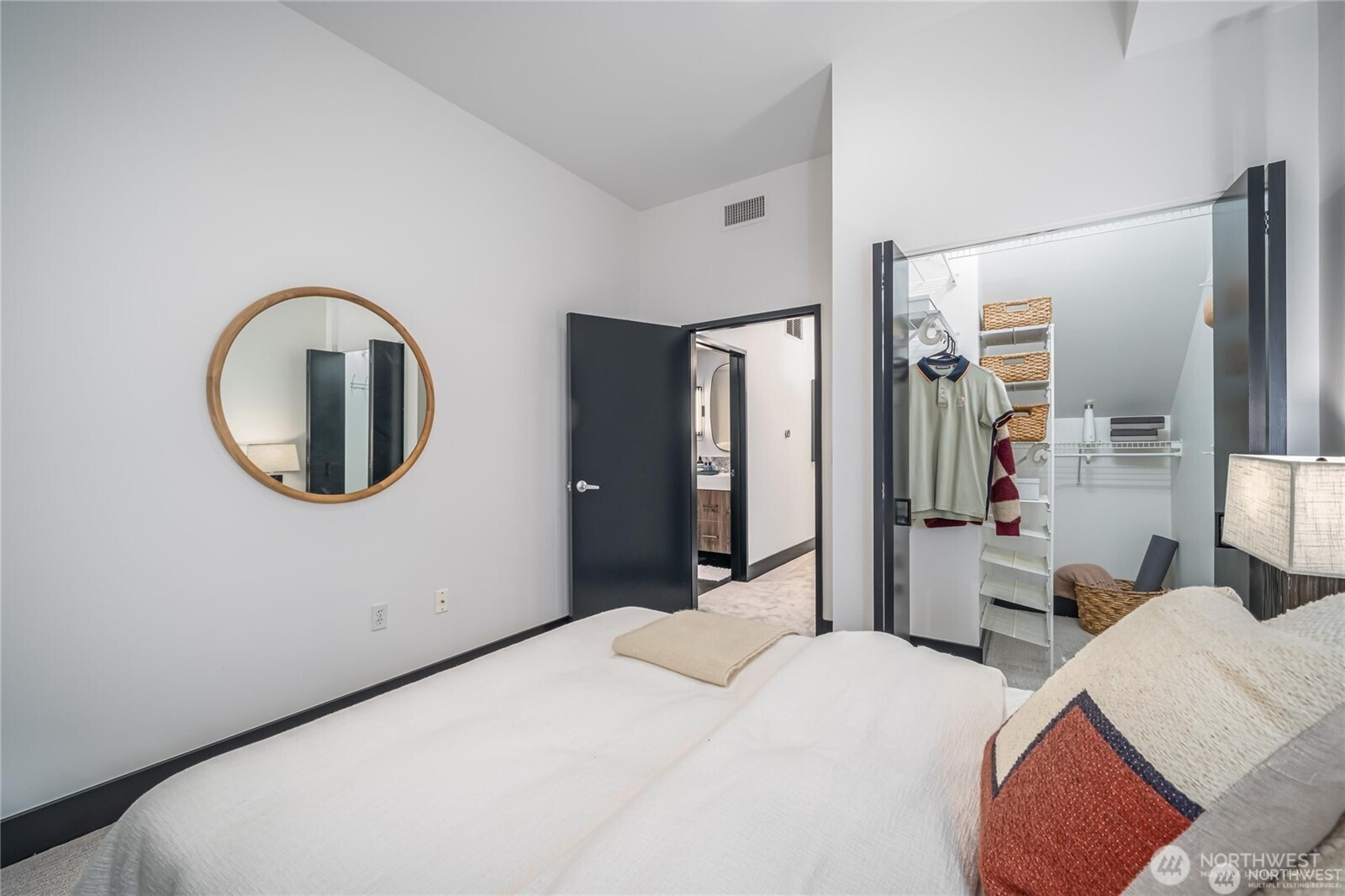615 E Pike Street Unit: 303