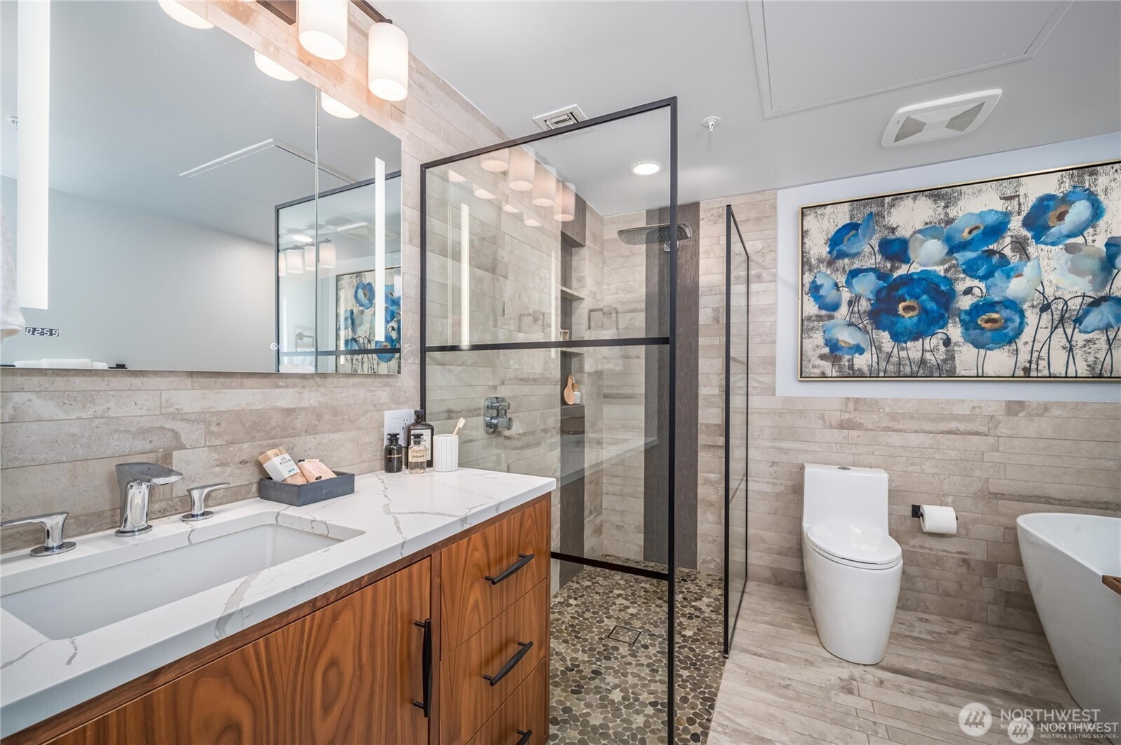 615 E Pike Street Unit: 303