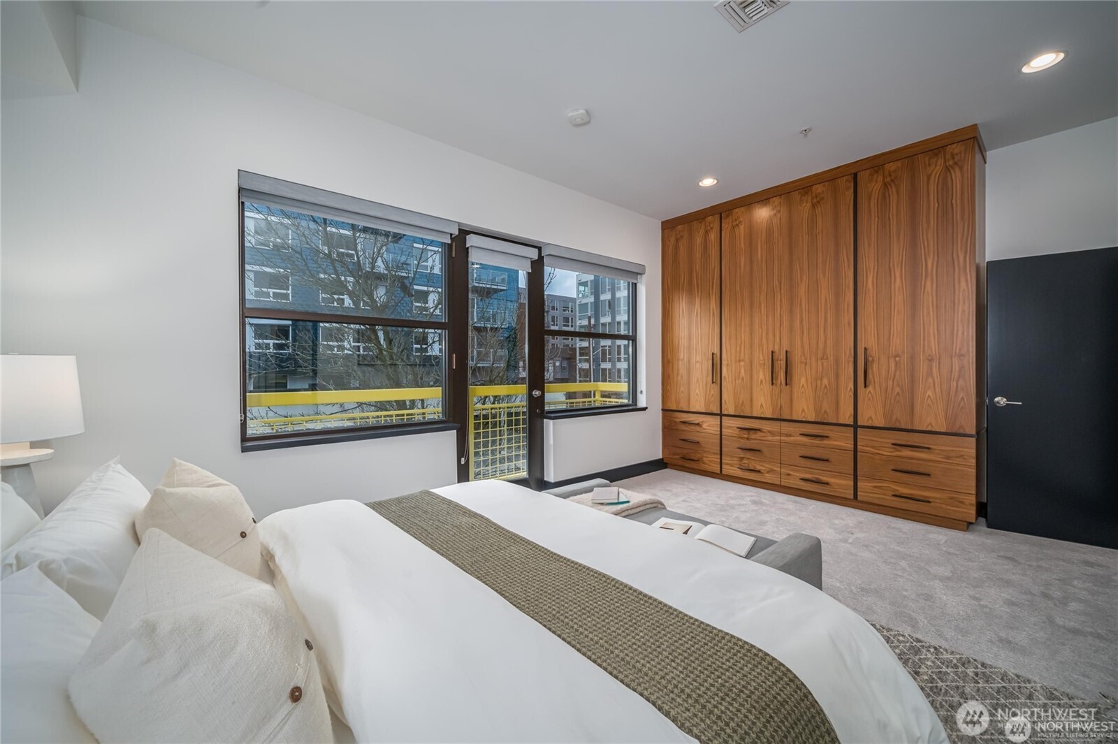 615 E Pike Street Unit: 303