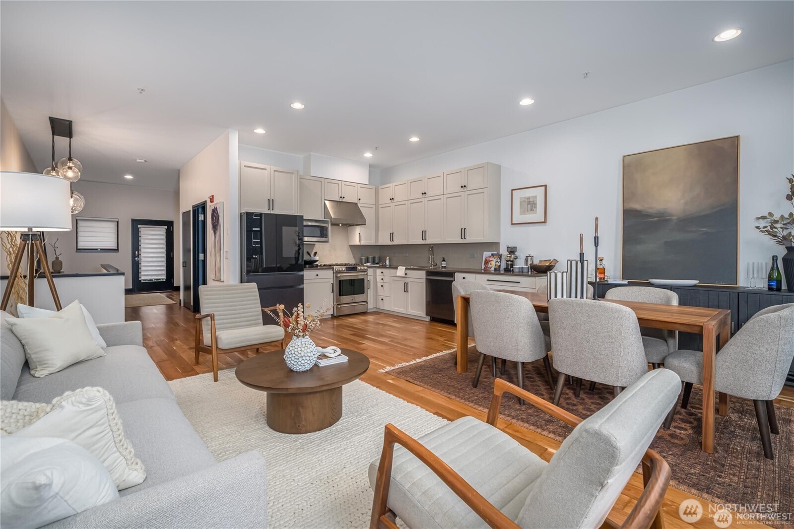 615 E Pike Street Unit: 303